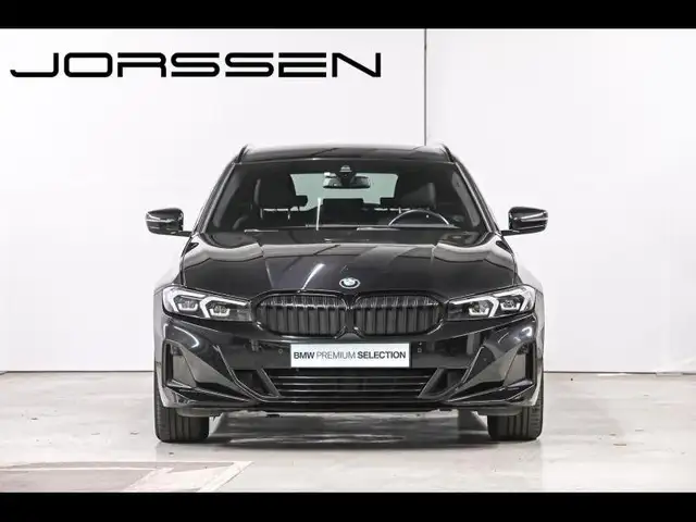 BMW 3 Series view 2