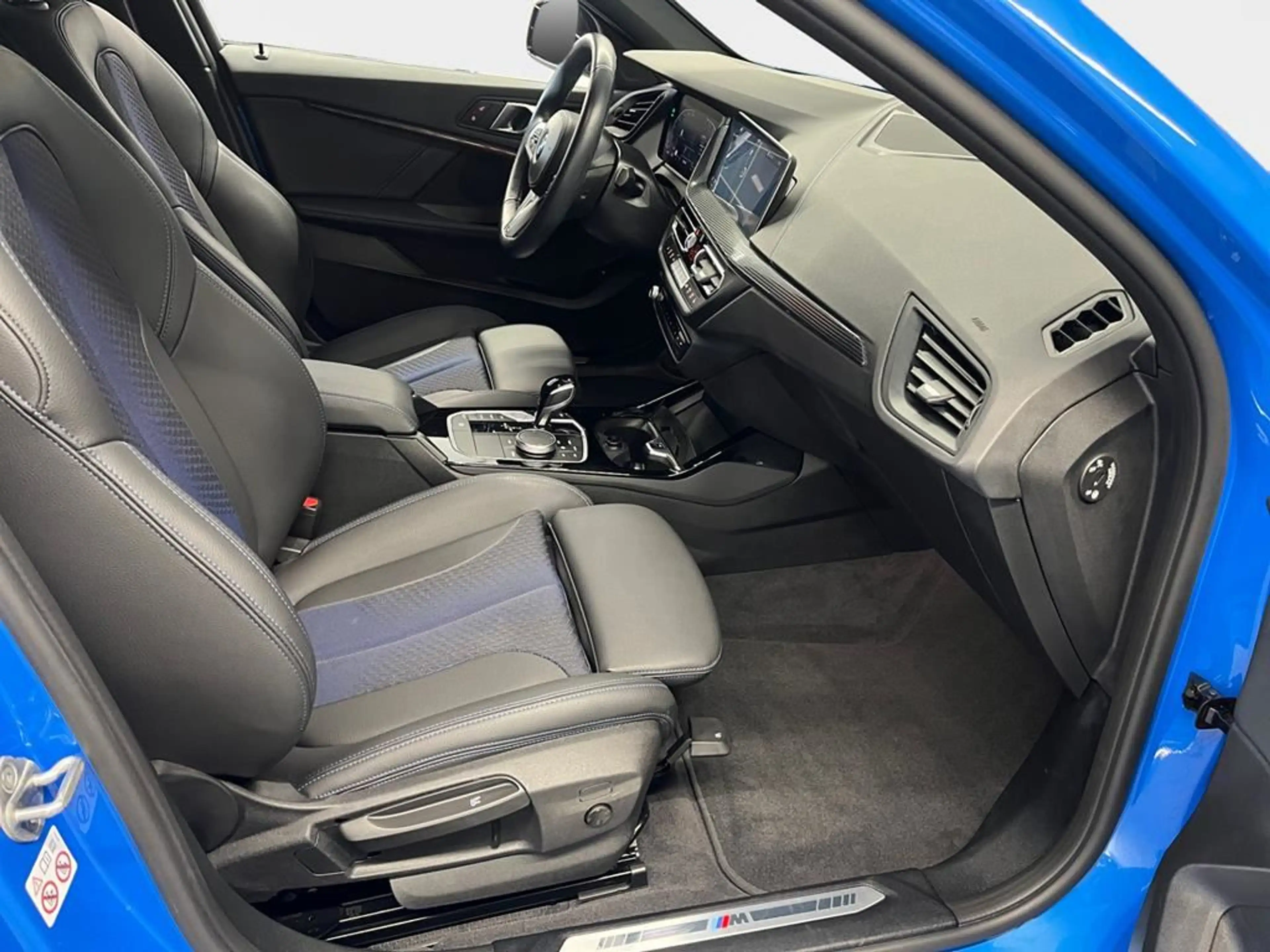 BMW 118 M Sport Pro — photo 15