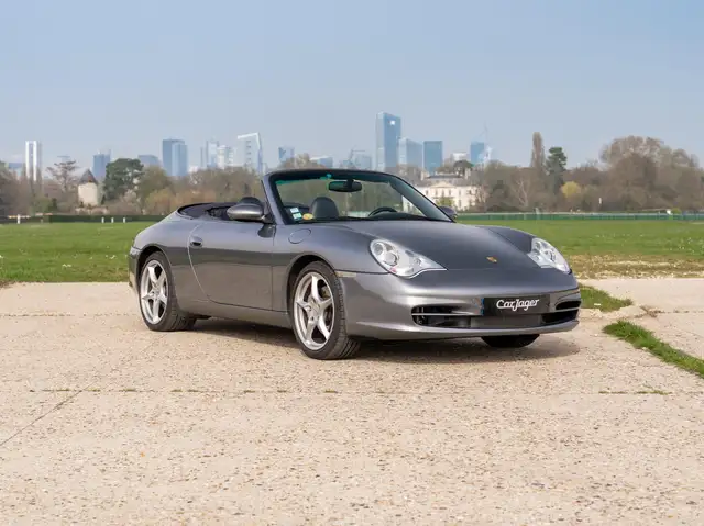 Porsche 996 Carrera 4