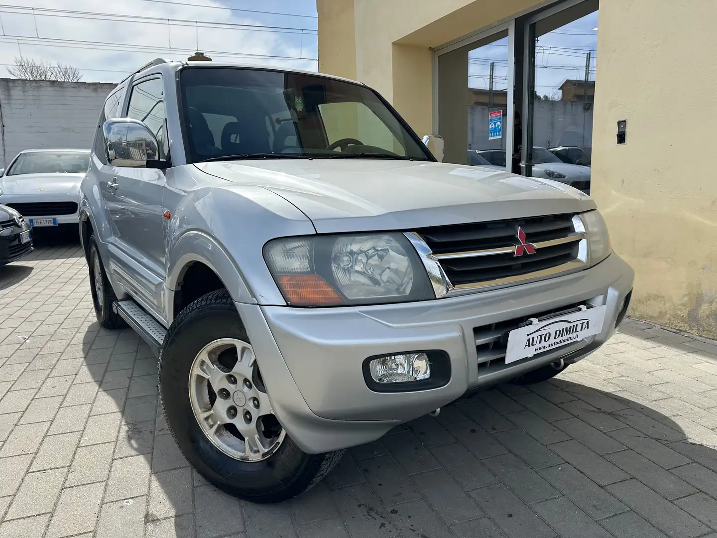 Mitsubishi Pajero TETTO 3p 3.2 tdi 16v di-d GLX Plateado - 1