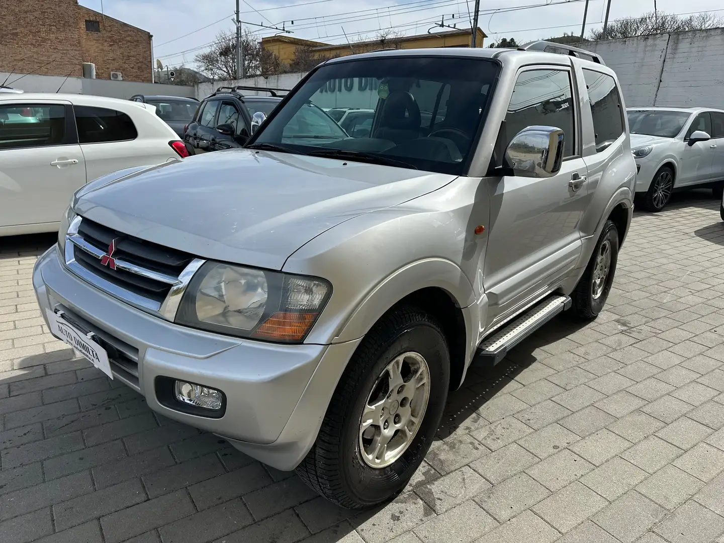 Mitsubishi Pajero TETTO 3p 3.2 tdi 16v di-d GLX Plateado - 2