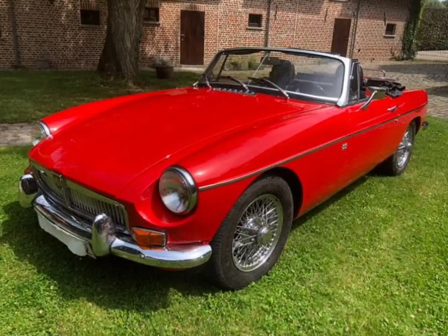 MG MGB Overdrive Rouge - 1