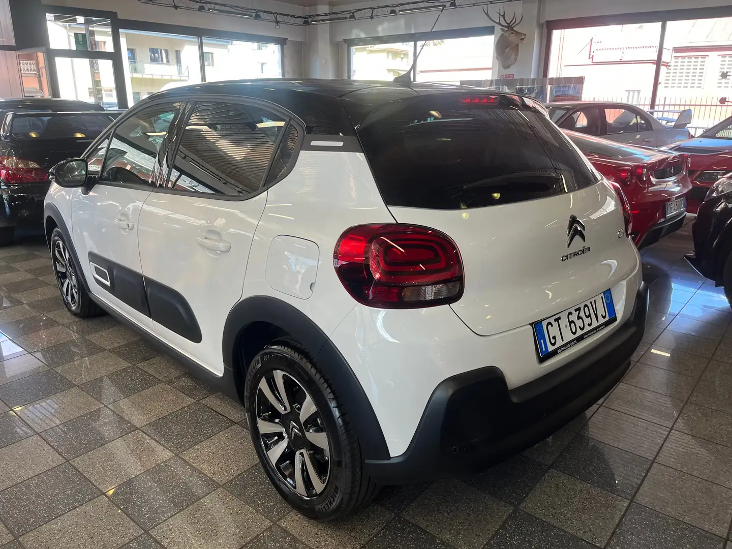 Citroen C3 C3 1.2 puretech MAX 110CV EAT6 AUTOMATICA / KM0! Bianco - 2