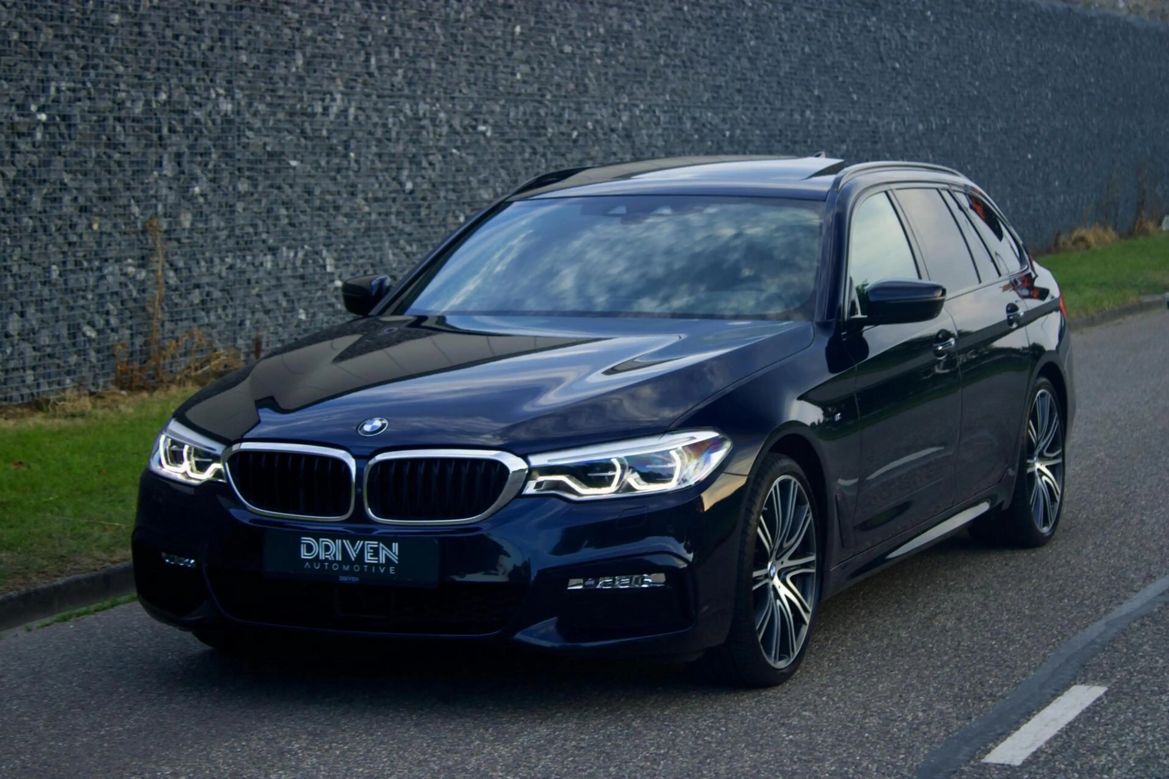 BMW 540 5-serie Touring 540i xDrive High Executive