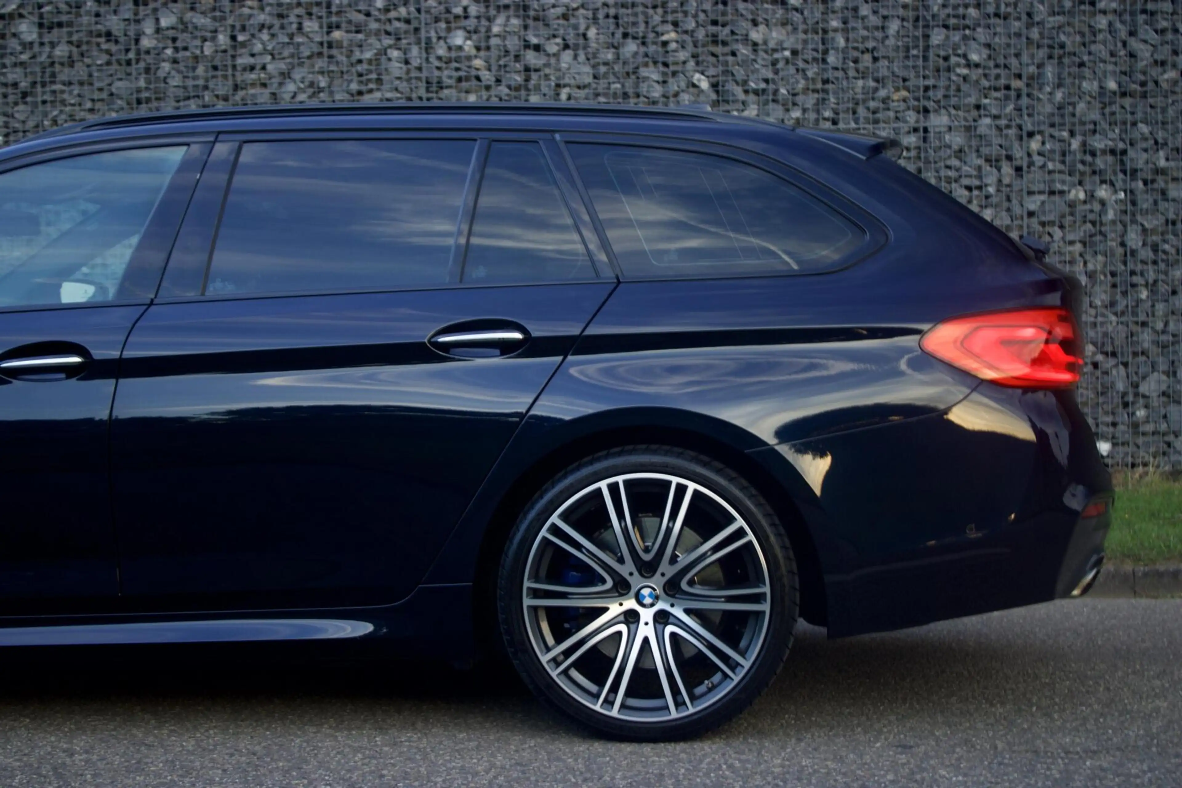BMW 540 5-serie Touring 540i xDrive High Executive — photo 12