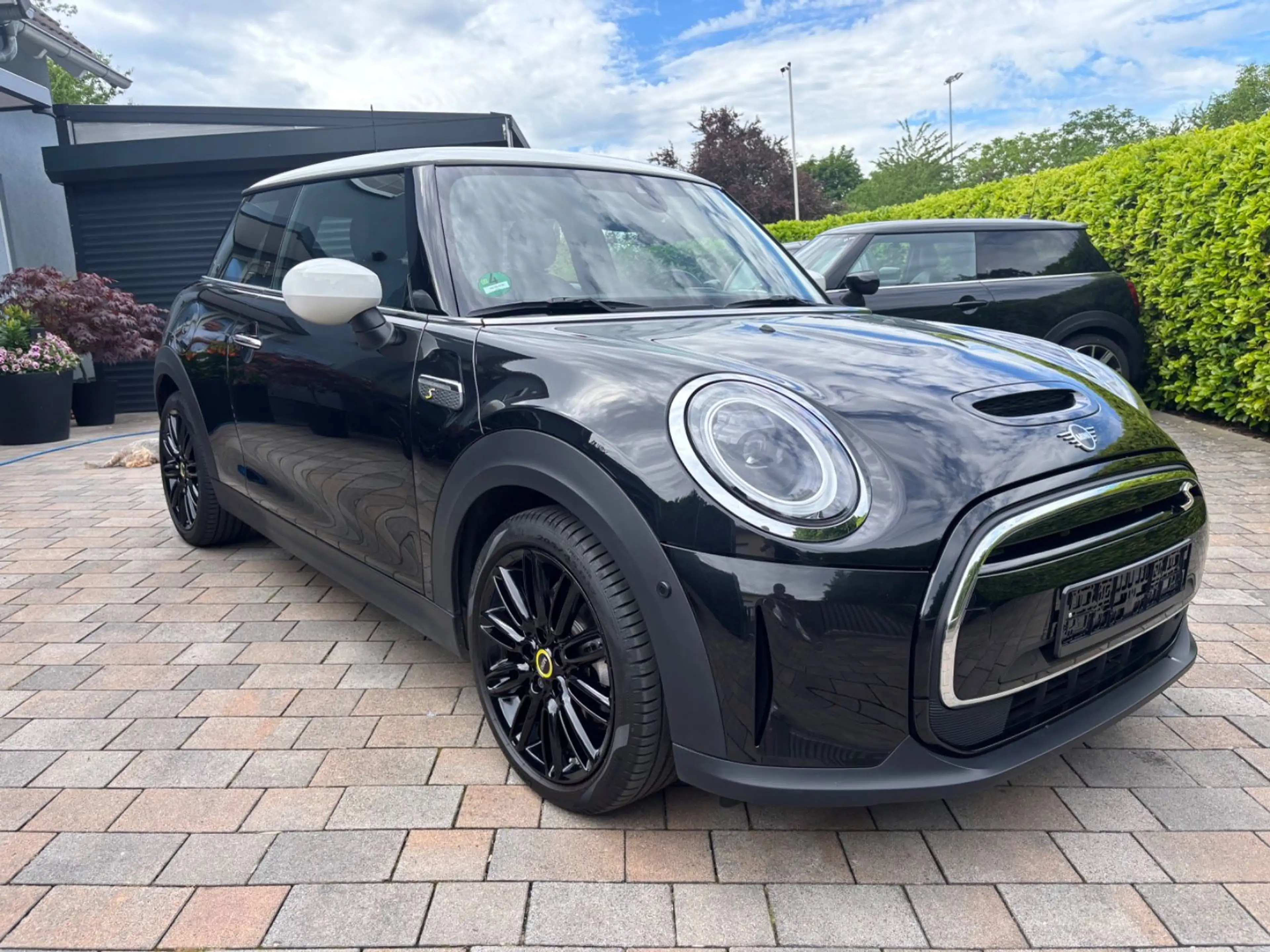 MINI Cooper SE Leder Pano HUD Navi LED KAM H/K 1.Hd