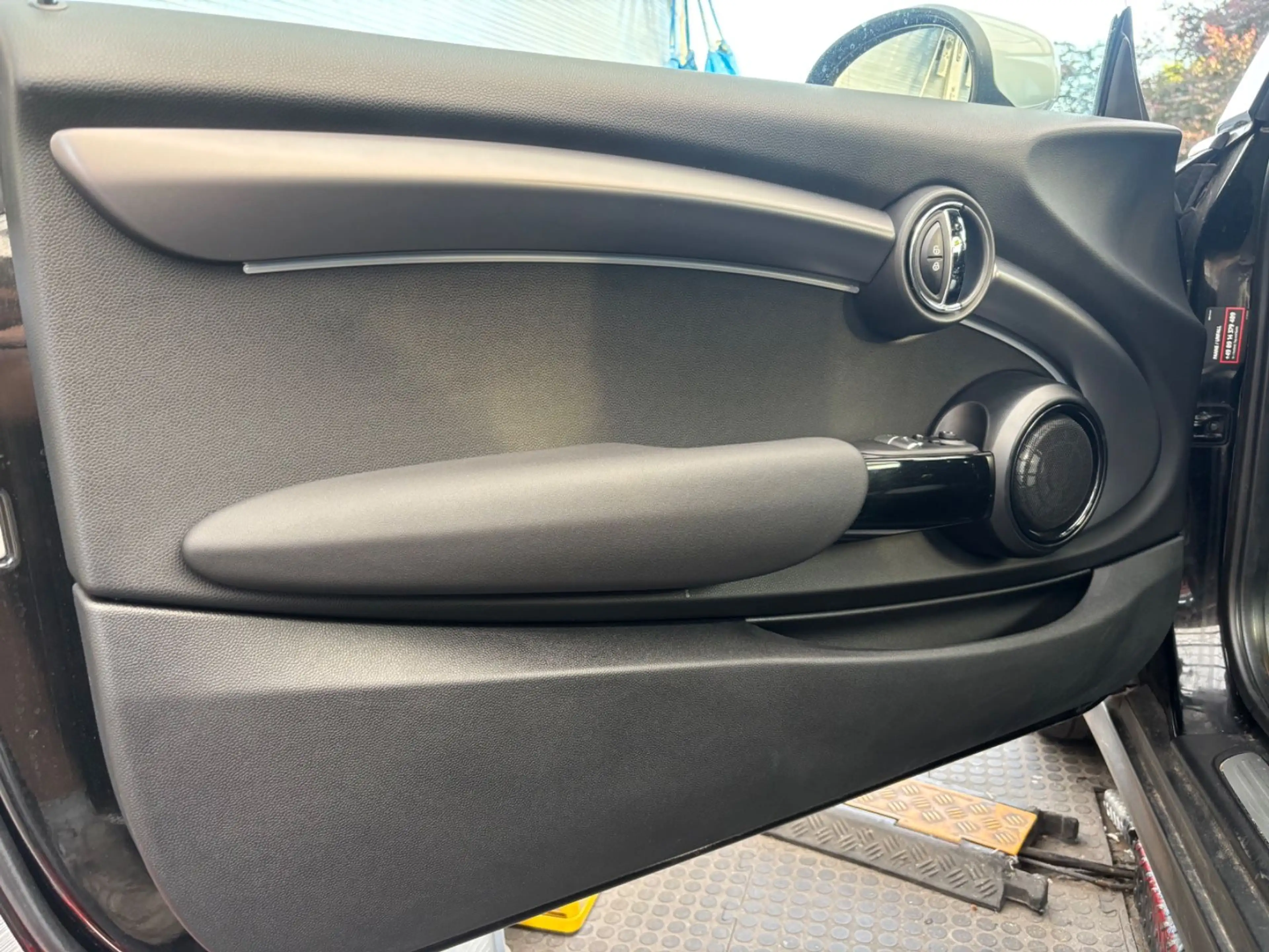 MINI Cooper SE Leder Pano HUD Navi LED KAM H/K 1.Hd — photo 18