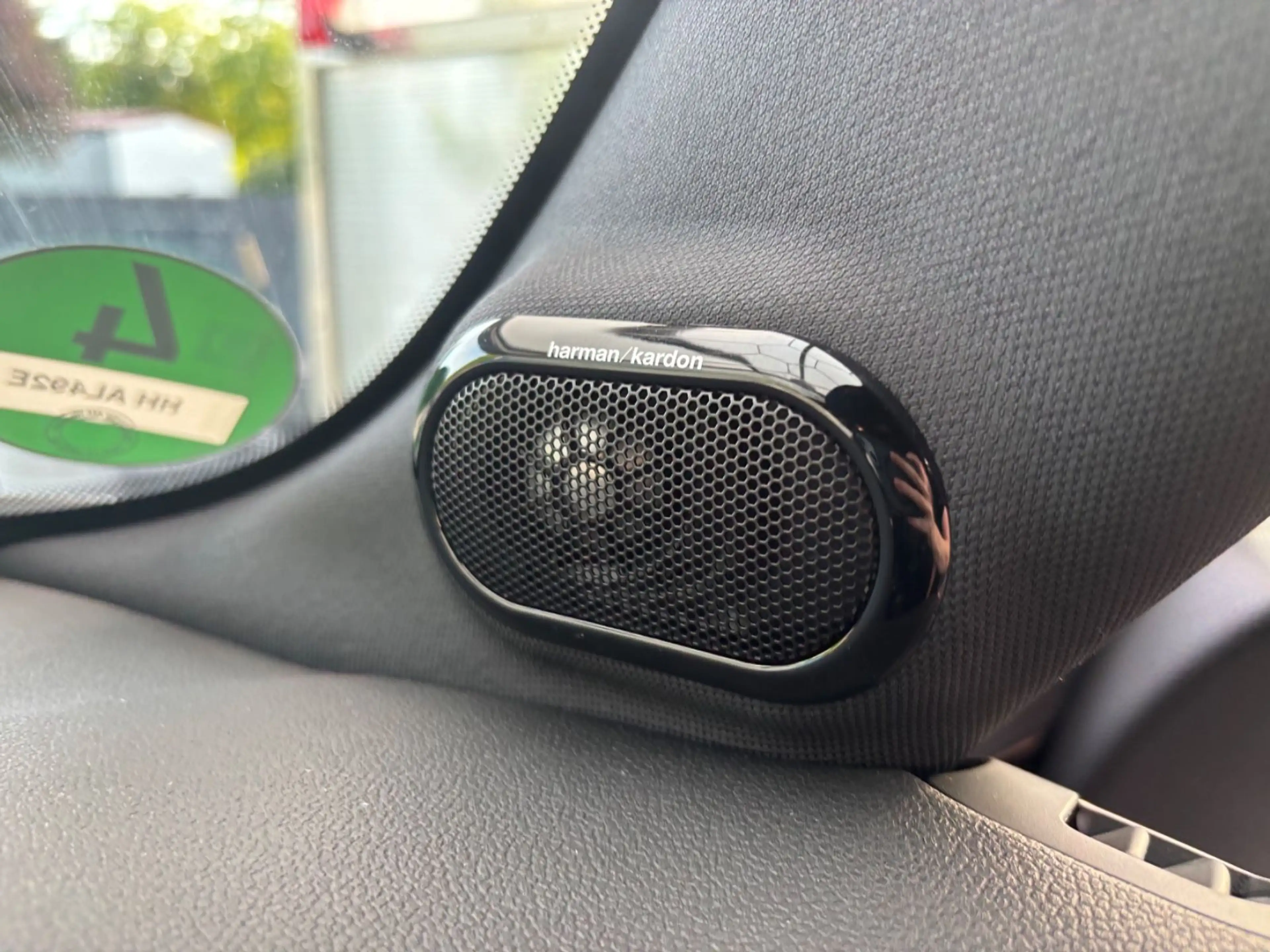 MINI Cooper SE Leder Pano HUD Navi LED KAM H/K 1.Hd — photo 21