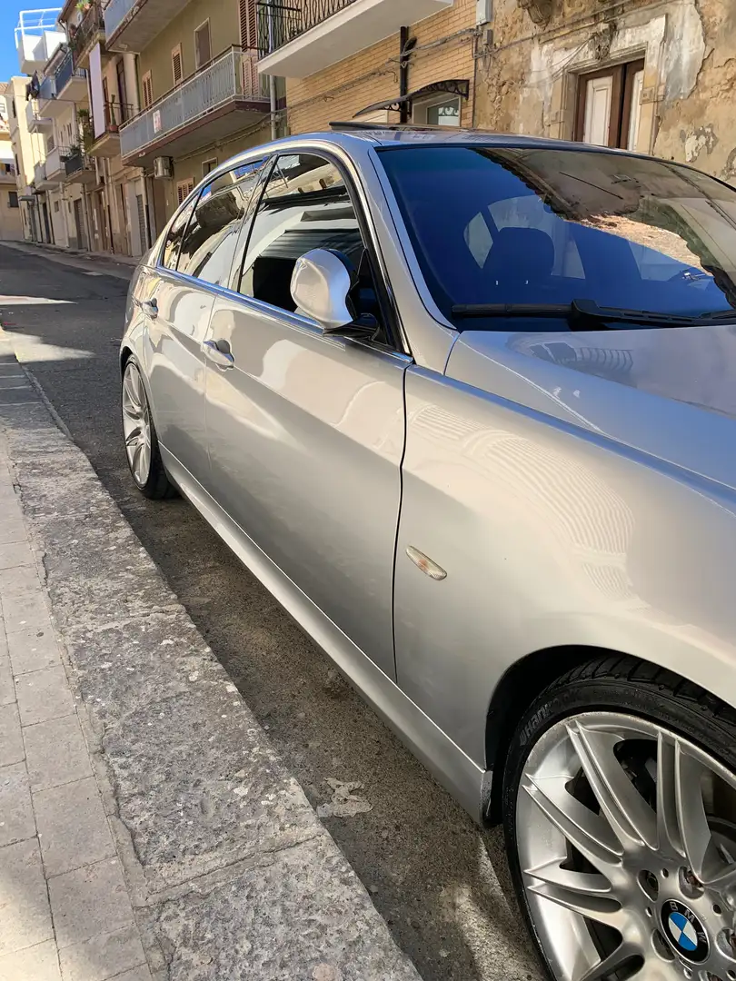 BMW 330 Serie 3 E90 Berlina330d Msport Grigio - 2