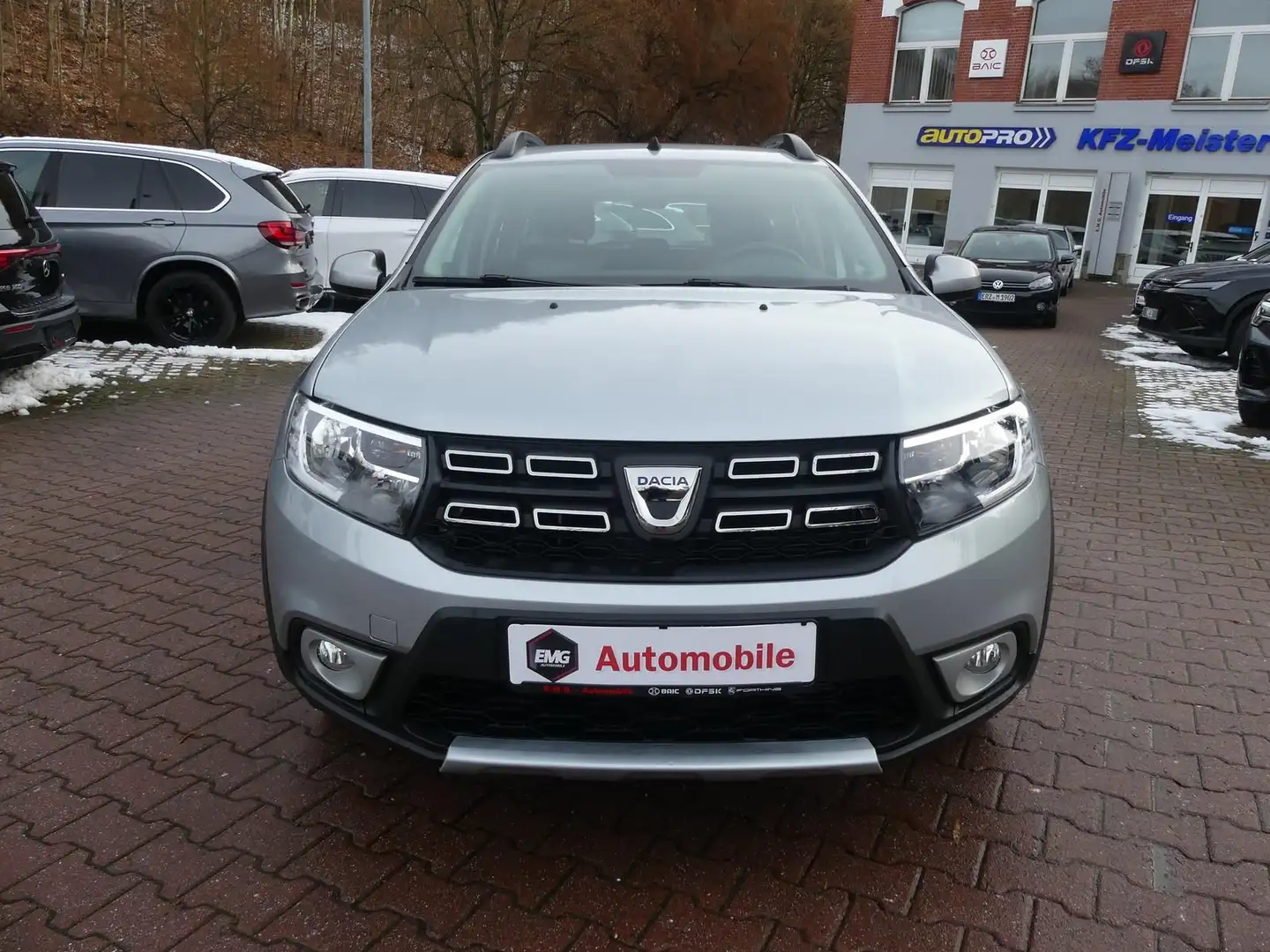 Dacia Logan *MCV*Stepway*PDC*Klima*Navi*Kamera Silber - 2