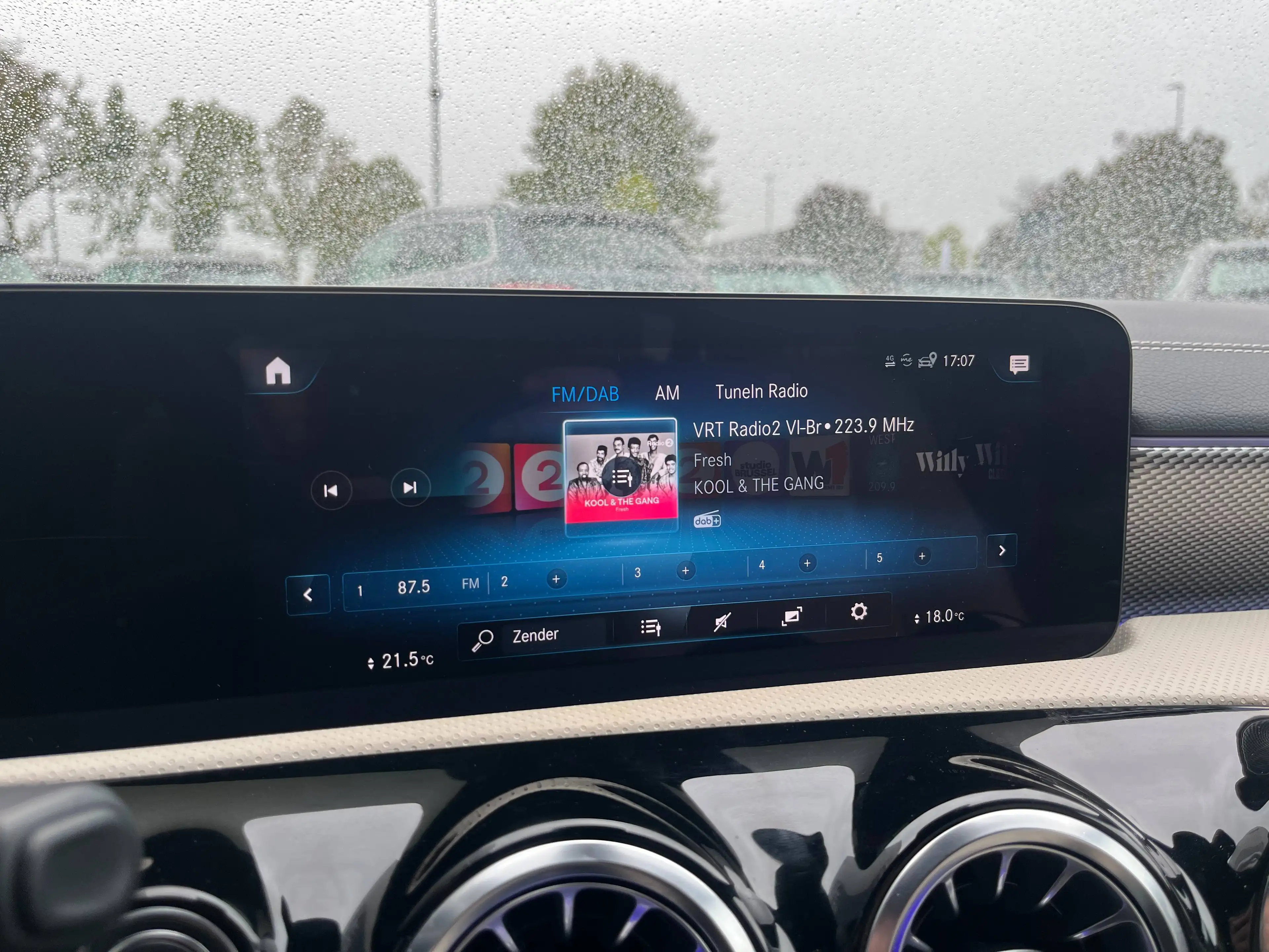 Mercedes-Benz CLA 180 CLA 180iA DCT Coupé Widescreen/Panodak/Sfeerverlichting/Sportzetels/Carplay — photo 26