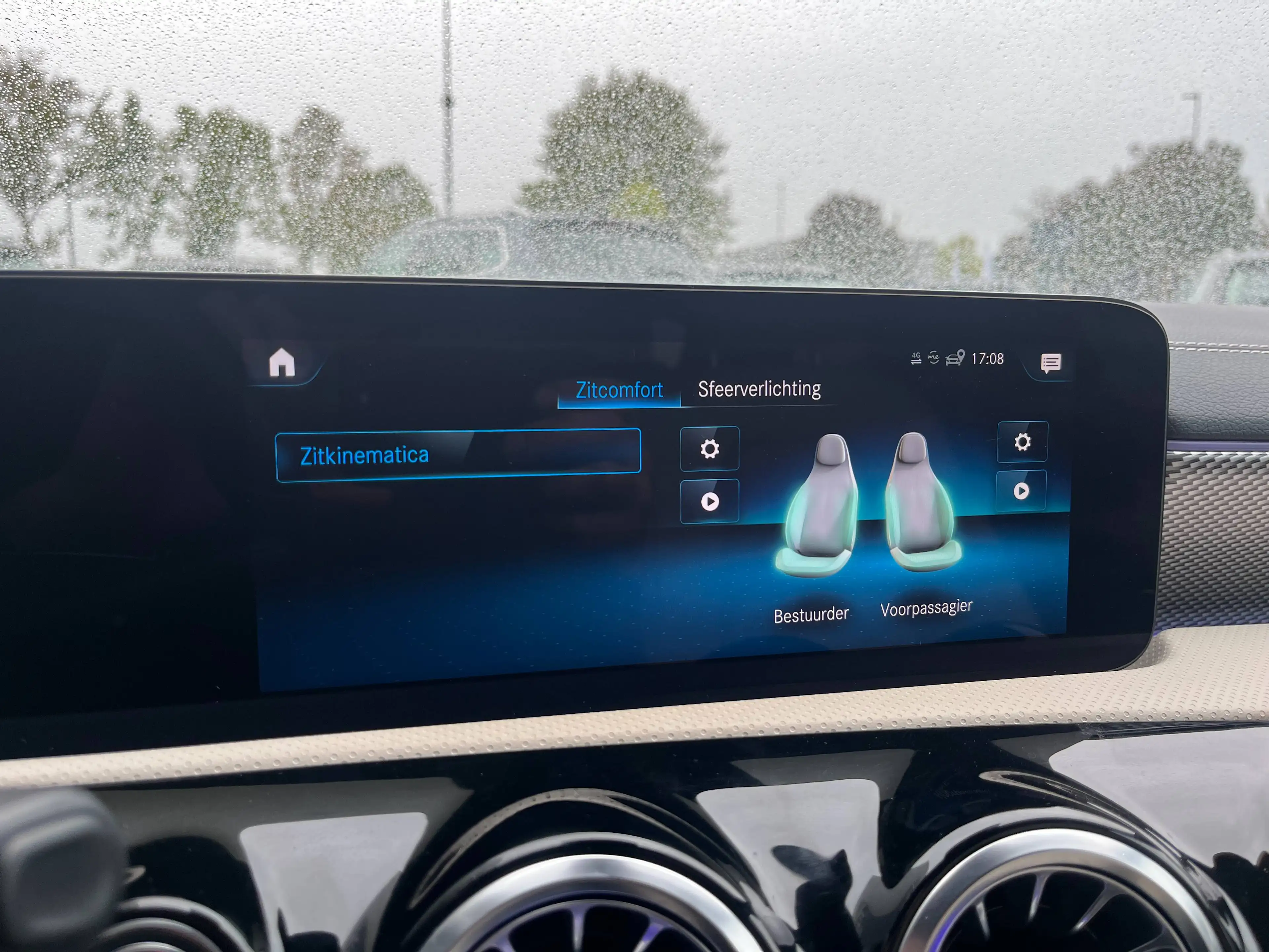 Mercedes-Benz CLA 180 CLA 180iA DCT Coupé Widescreen/Panodak/Sfeerverlichting/Sportzetels/Carplay — photo 31