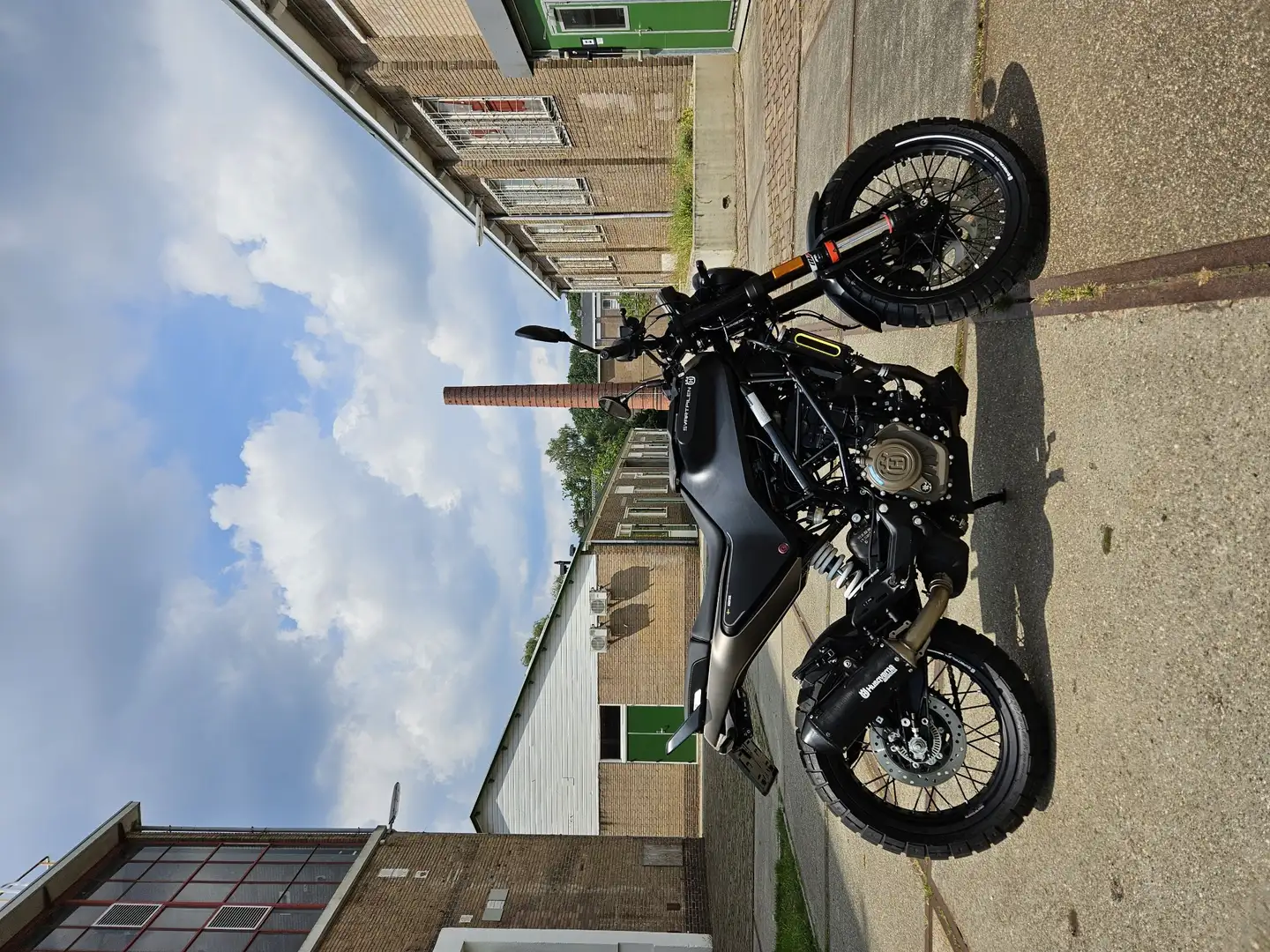 Husqvarna Svartpilen Negru - 1