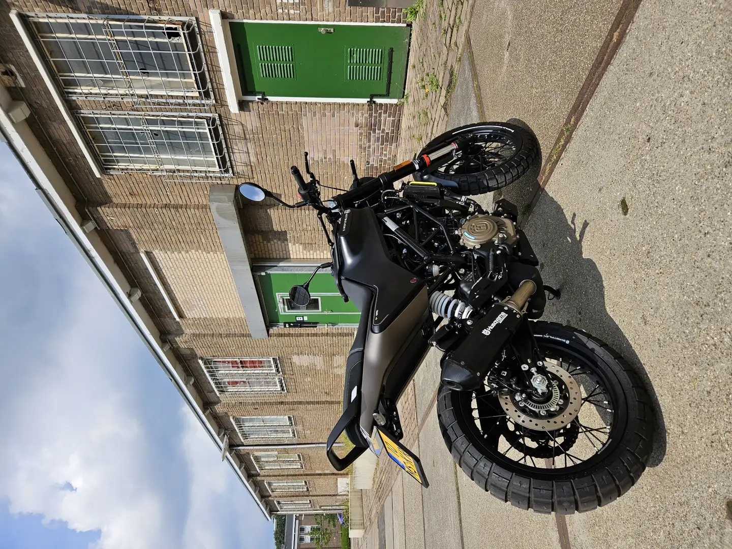 Husqvarna Svartpilen Negru - 2