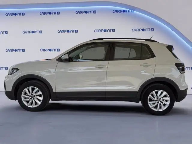 Volkswagen T-Cross view 3