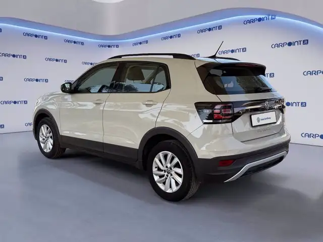 Volkswagen T-Cross view 4
