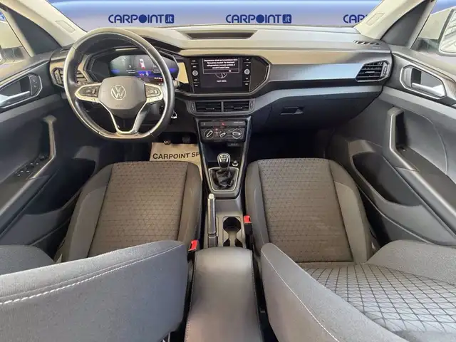 Volkswagen T-Cross view 11