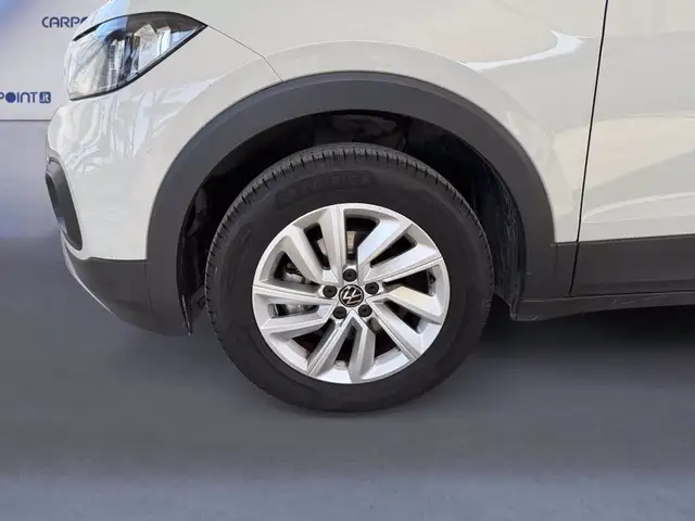 Volkswagen T-Cross view 15