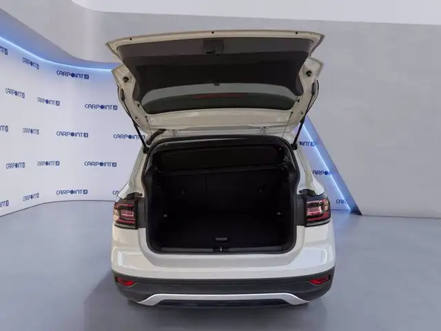 Volkswagen T-Cross view 18