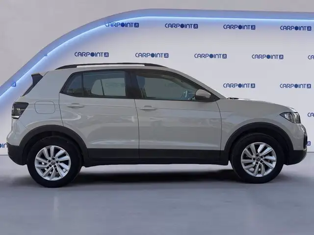 Volkswagen T-Cross view 7