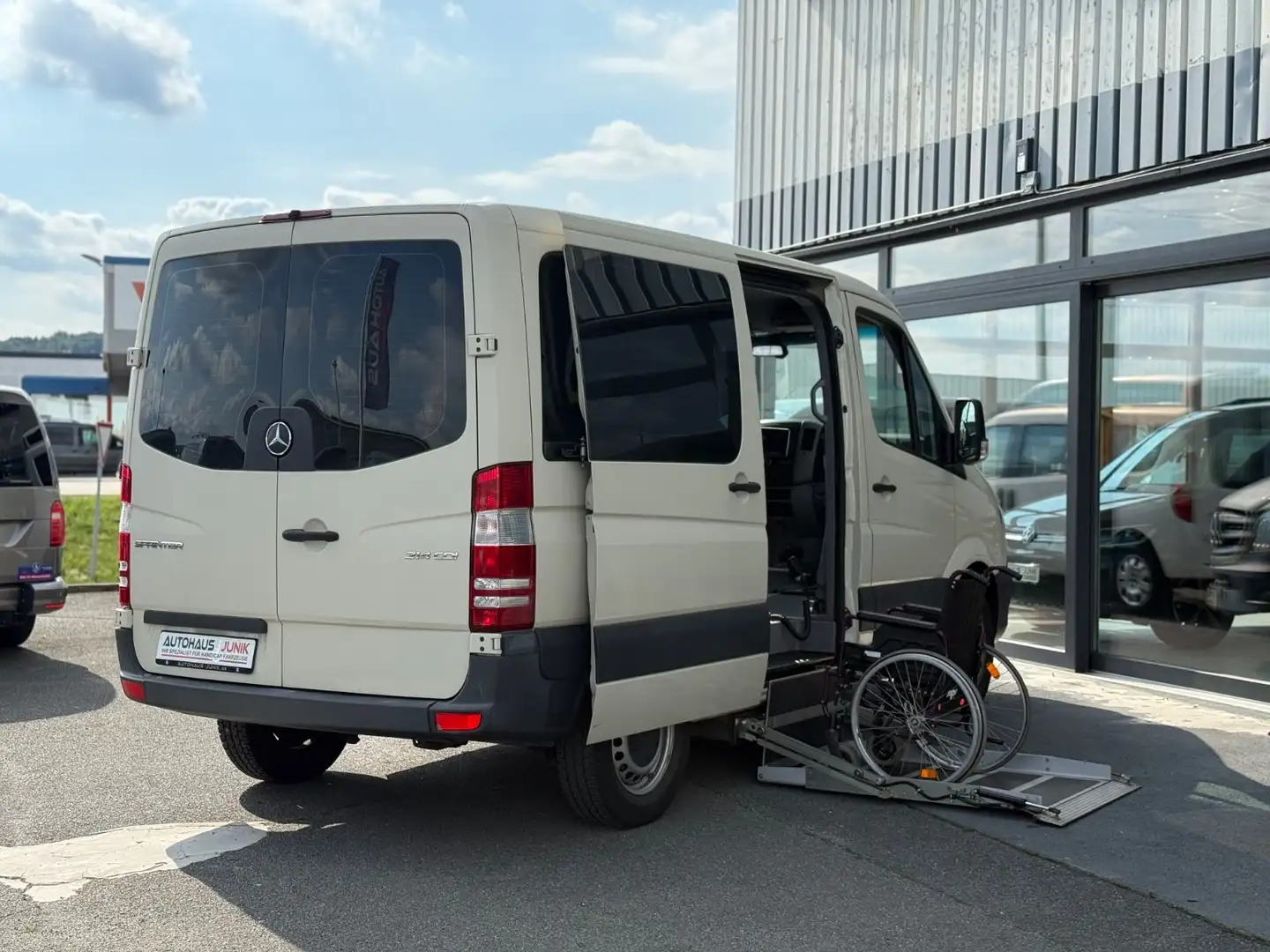 Mercedes-Benz Sprinter II Behindertengerecht-Lift Gris - 1