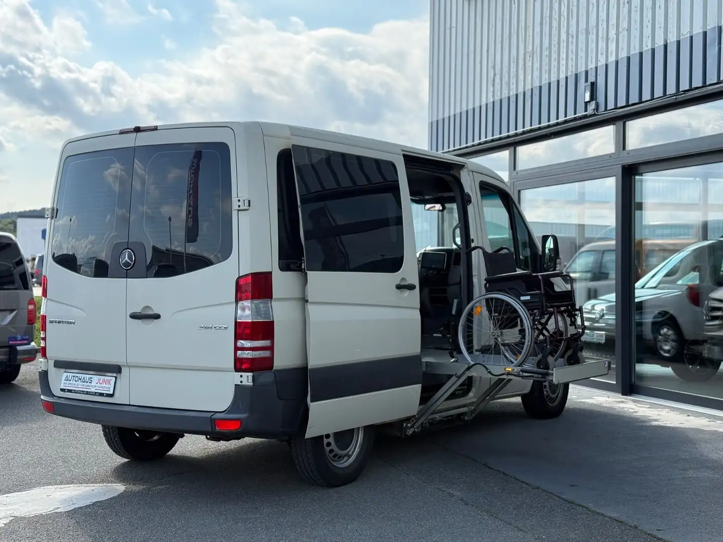 Mercedes-Benz Sprinter II Behindertengerecht-Lift Gris - 2