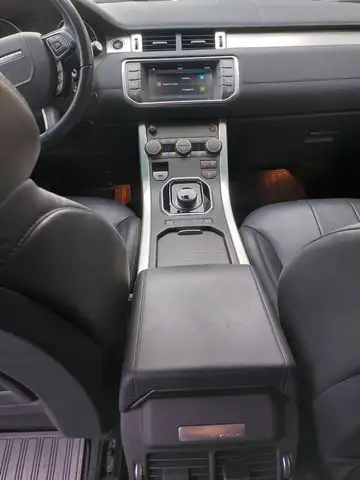 Land Rover Range Rover Evoque view 4