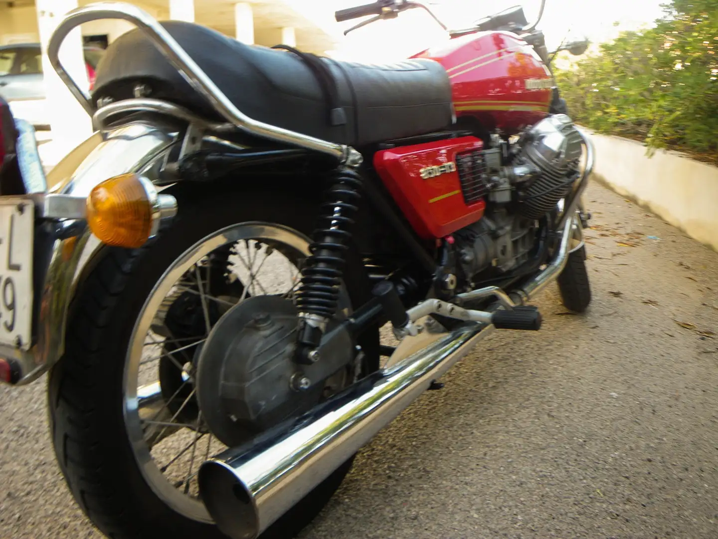 Moto Guzzi 850 T T3 Piros - 2