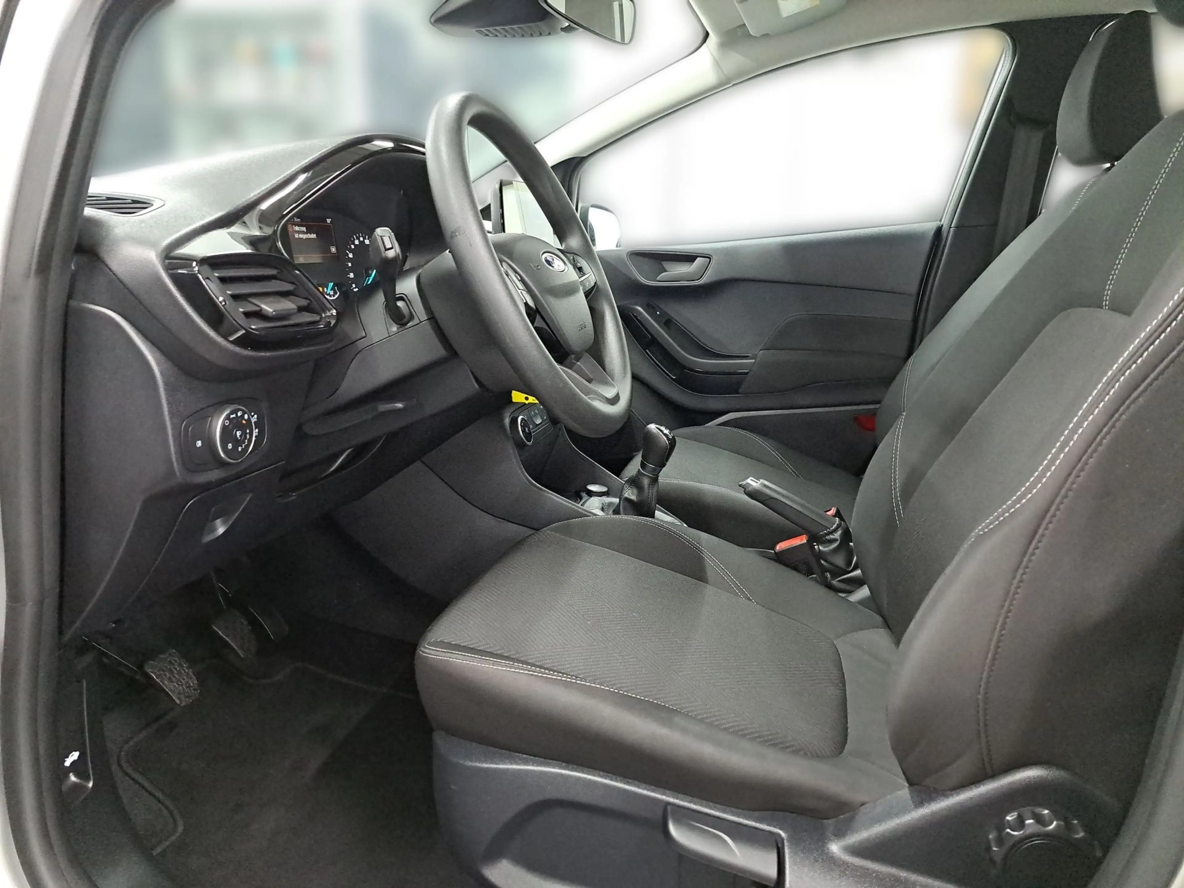 Ford Fiesta Cool & Connect NAVI LED RFK Temp. — photo 8