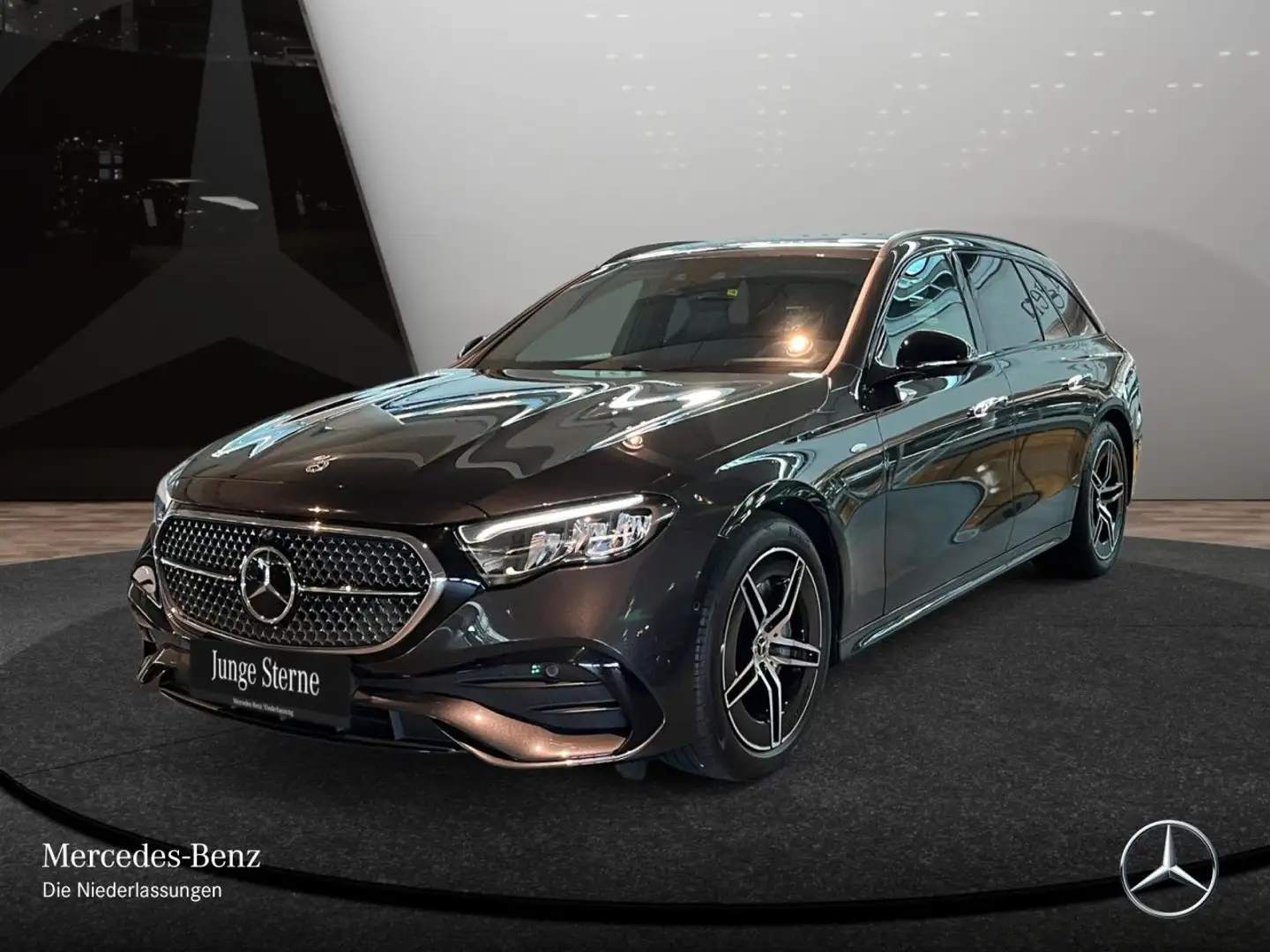 Mercedes-Benz E 300 e T Hybrid AMG Fahrass 360° Distr. LED AHK Grau - 2