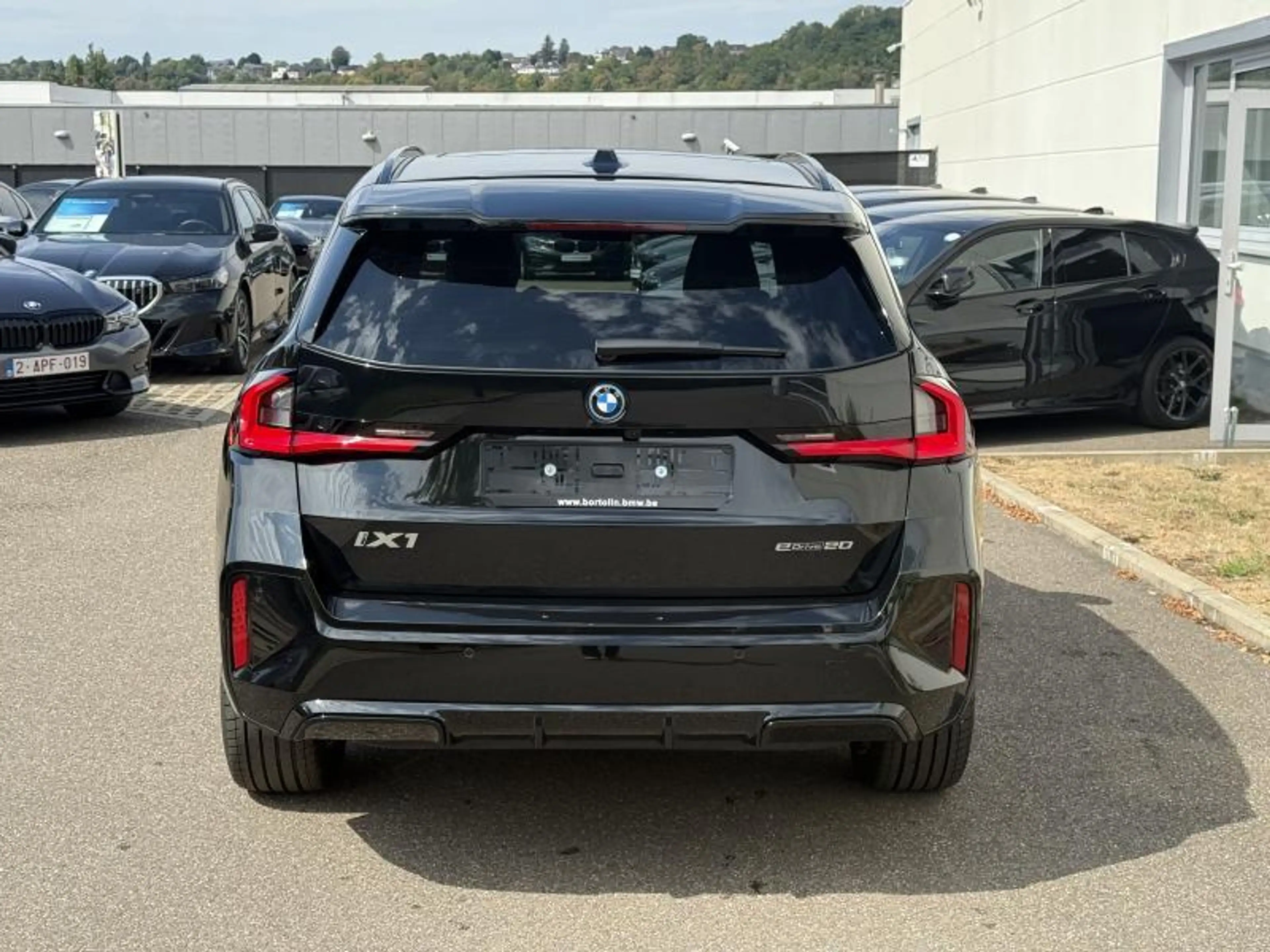 BMW iX1 eDrive 20 Kit M Sport Sièges électriques à mém — photo 4