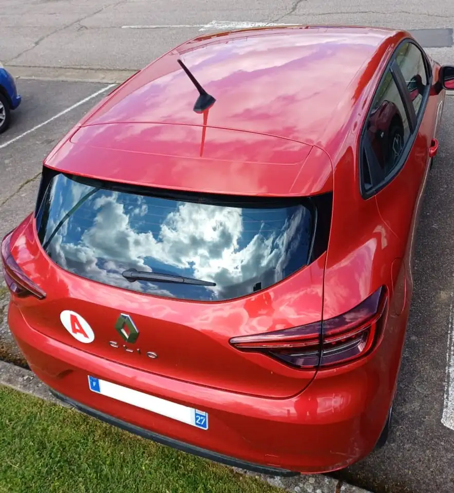 Renault Clio Citadine 3 portes — photo 4