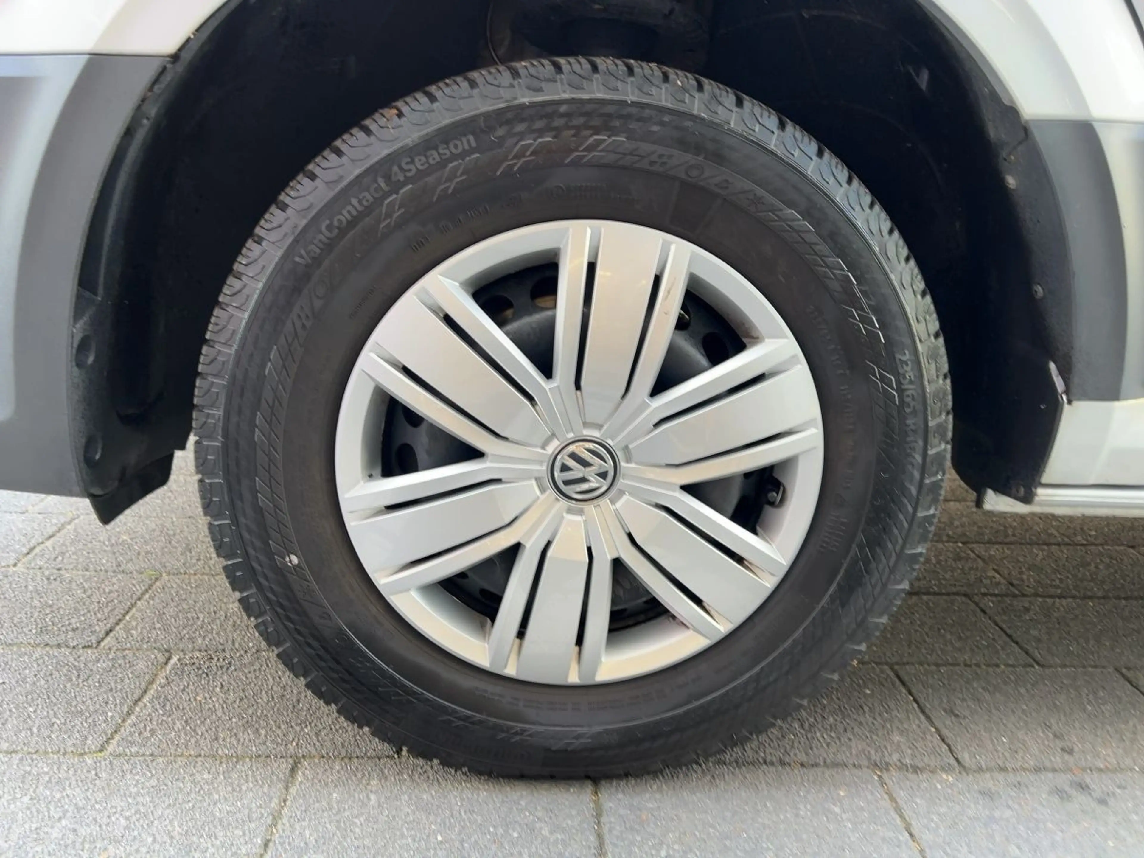Volkswagen Grand California 2.0 TDI Automatik LR Solar — photo 11