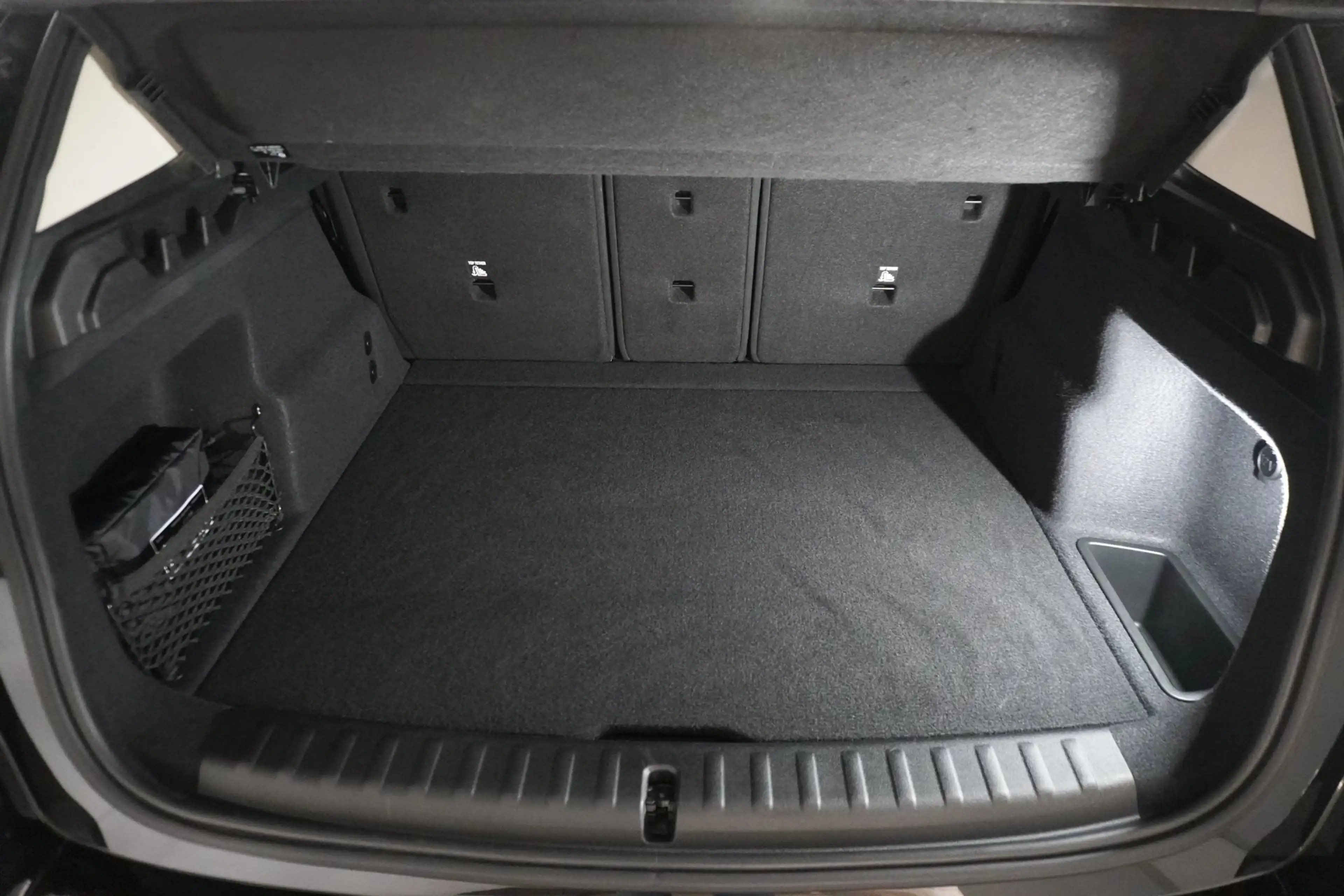 BMW X1 xDrive23d — photo 3