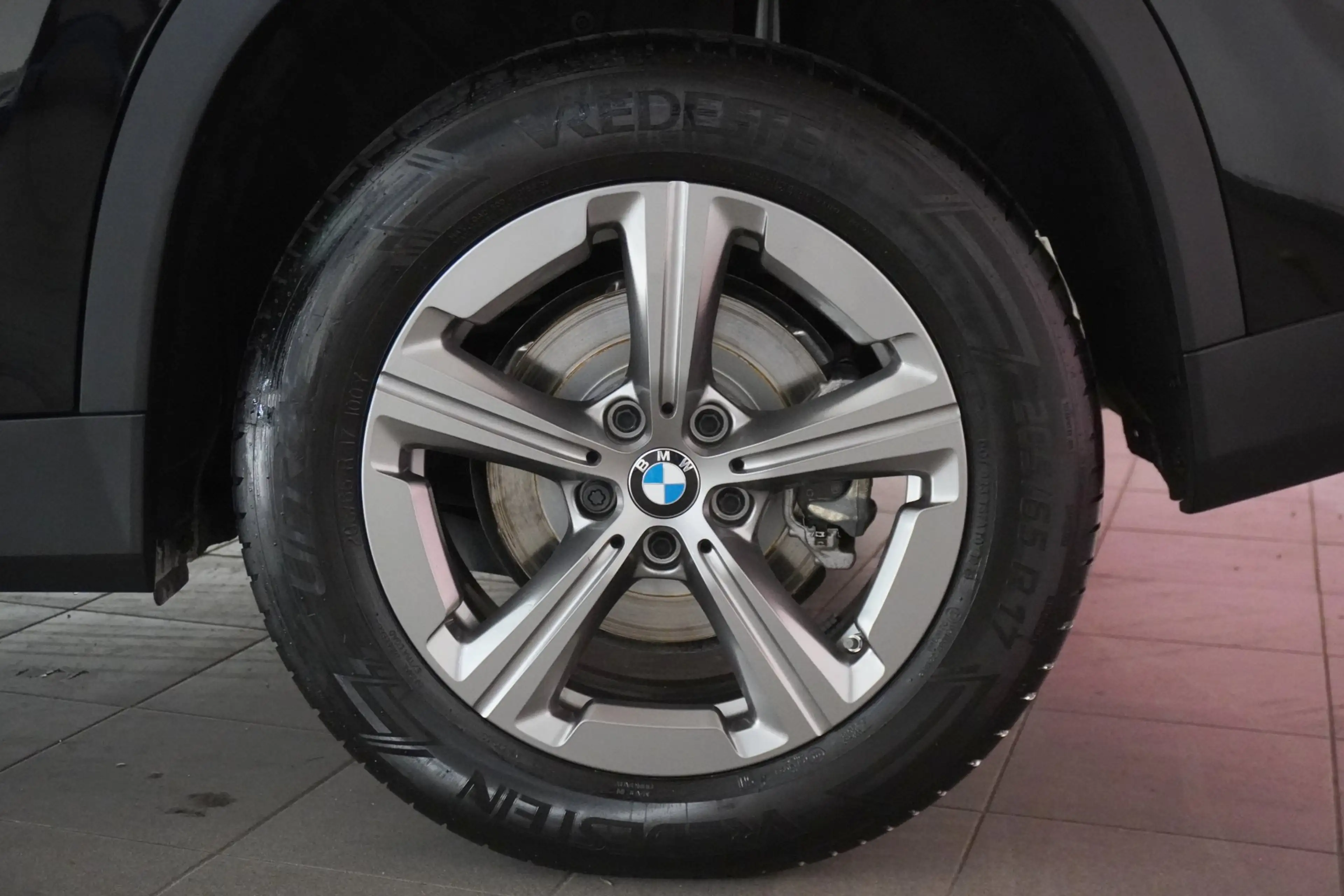 BMW X1 xDrive23d — photo 4