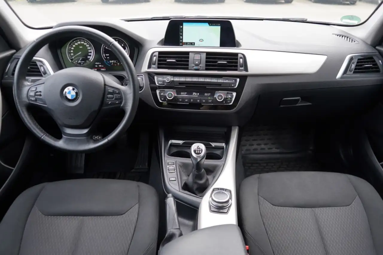 BMW 116 Citadine 5 portes — photo 6 sur 25