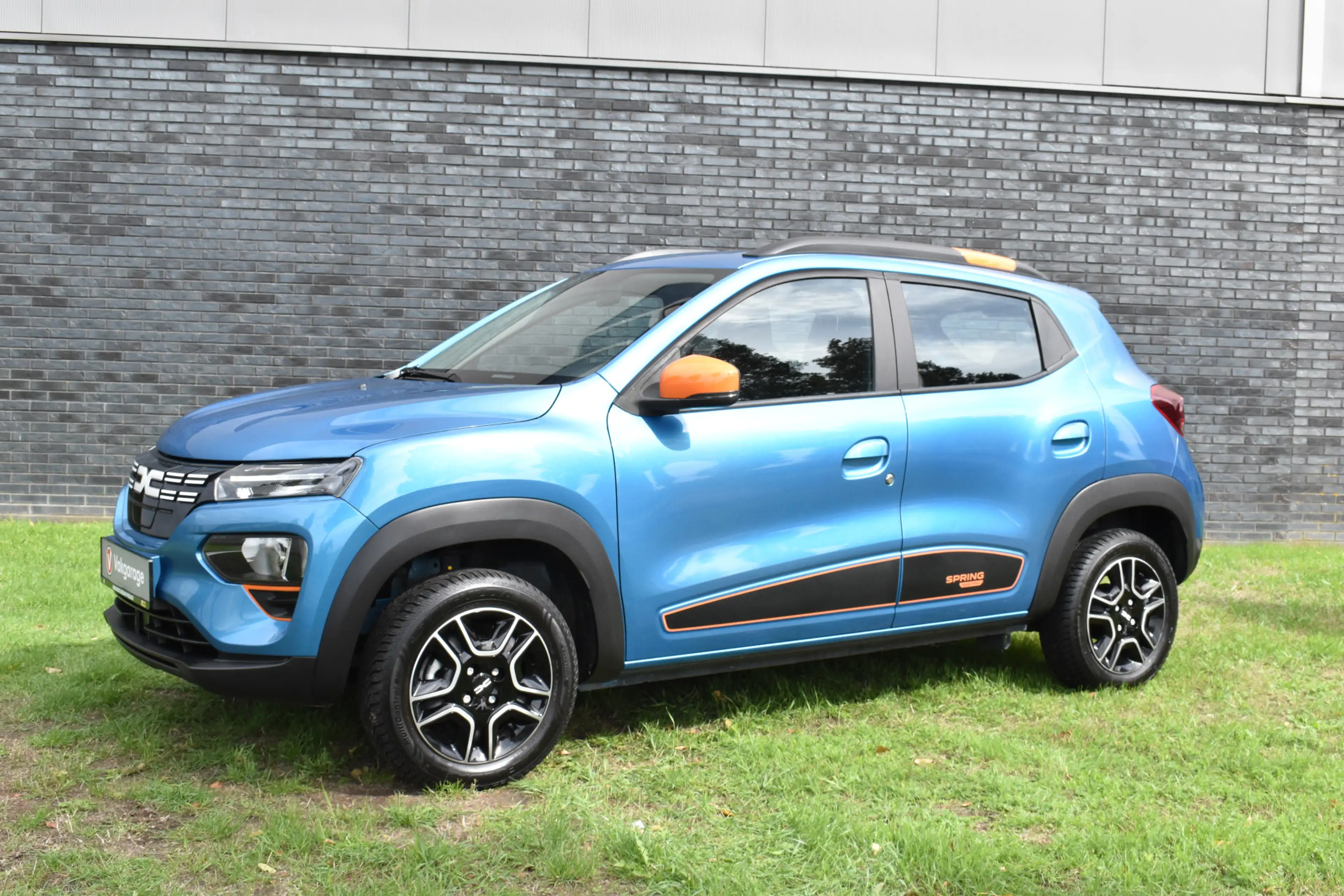 Dacia Spring Essential 27 kWh vol electric — photo 3
