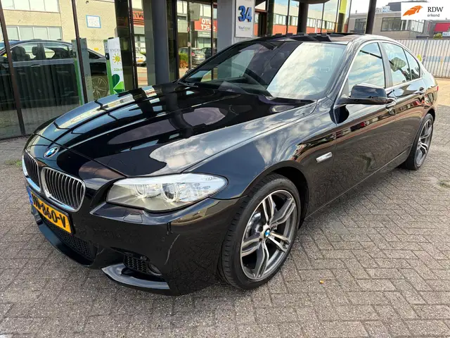 BMW 535 5-serie 535i High Executive / M-Pakket / Leder / A