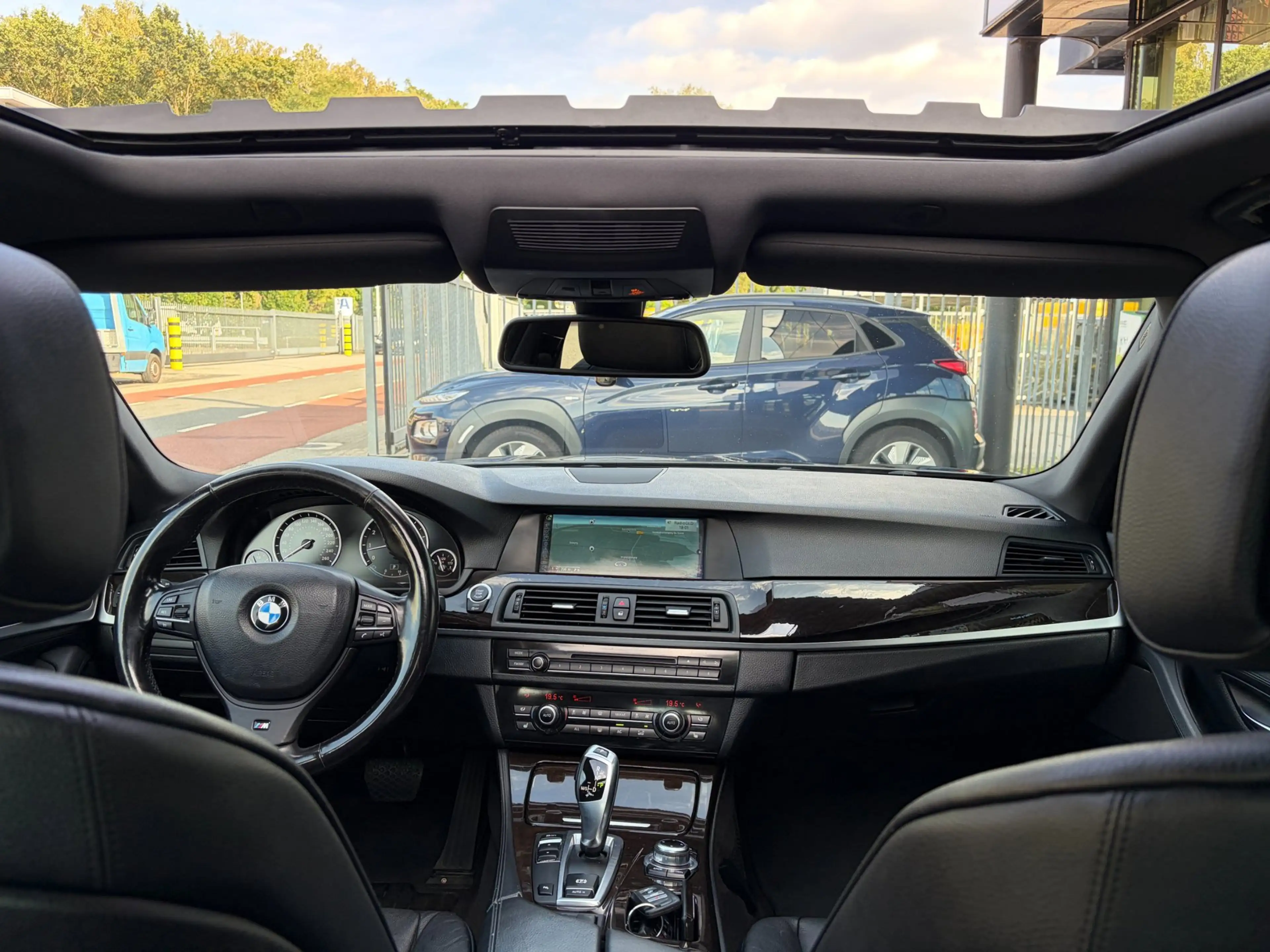 BMW 535 5-serie 535i High Executive / M-Pakket / Leder / A — photo 10