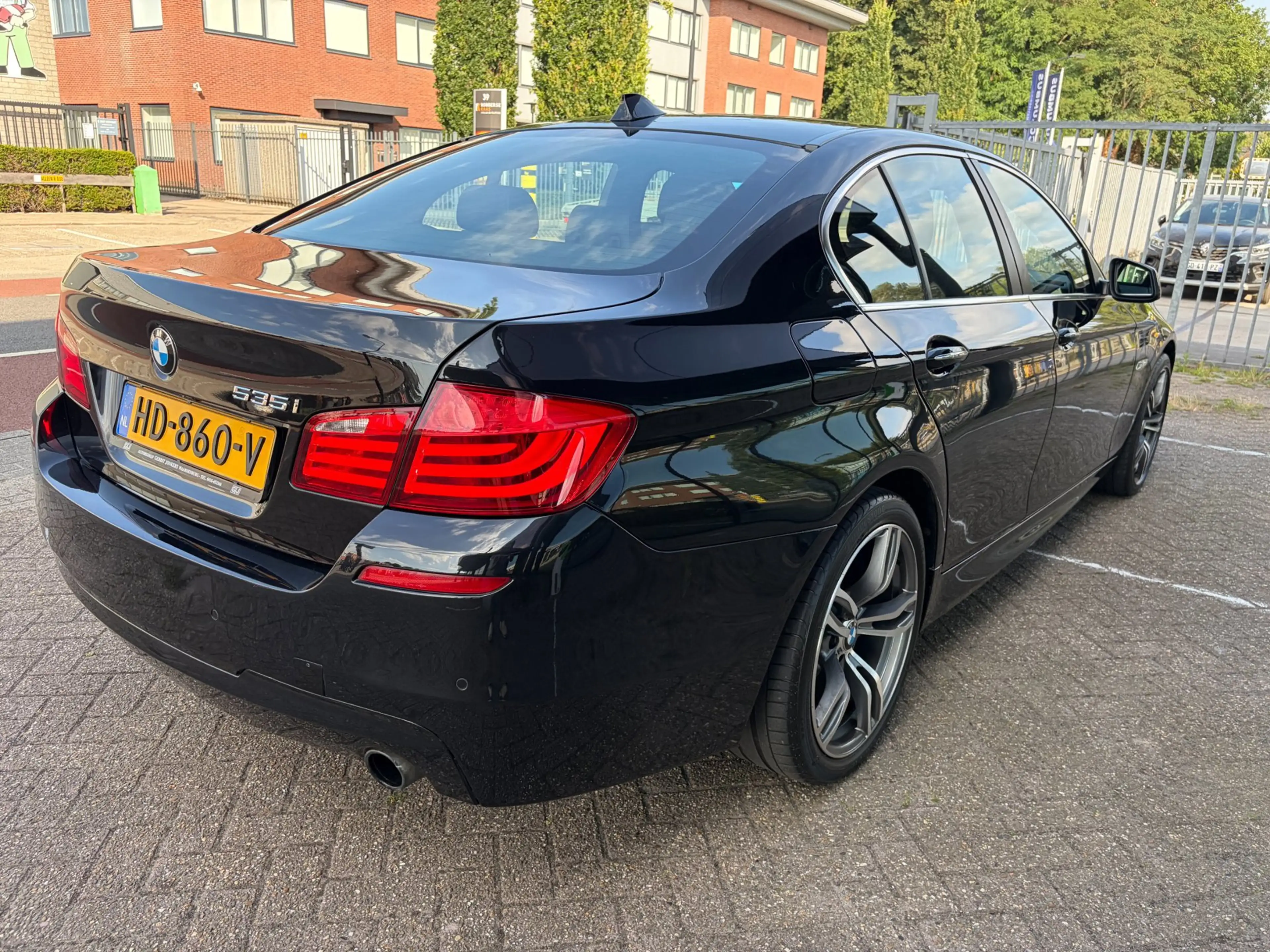 BMW 535 5-serie 535i High Executive / M-Pakket / Leder / A — photo 7
