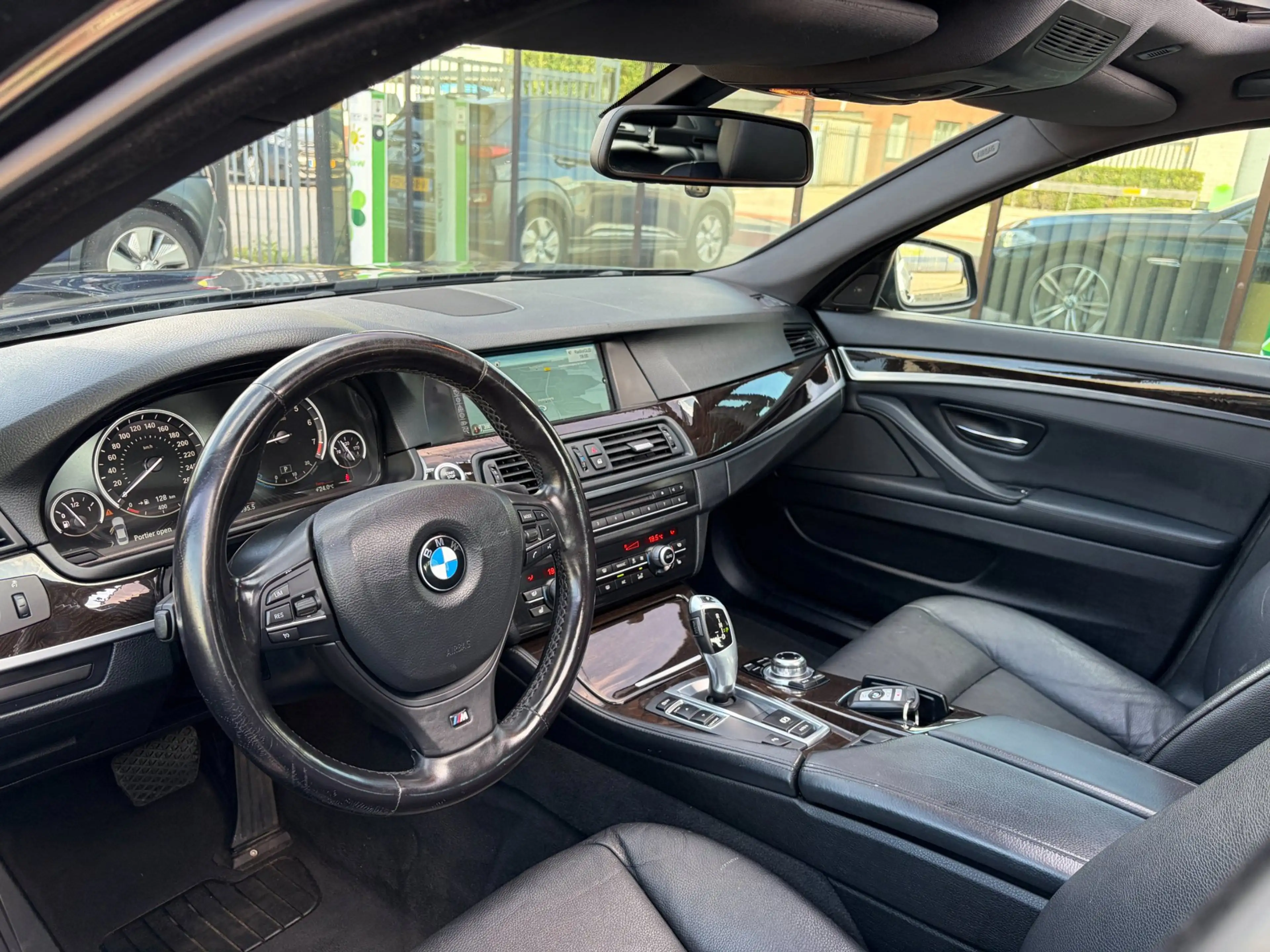 BMW 535 5-serie 535i High Executive / M-Pakket / Leder / A — photo 11