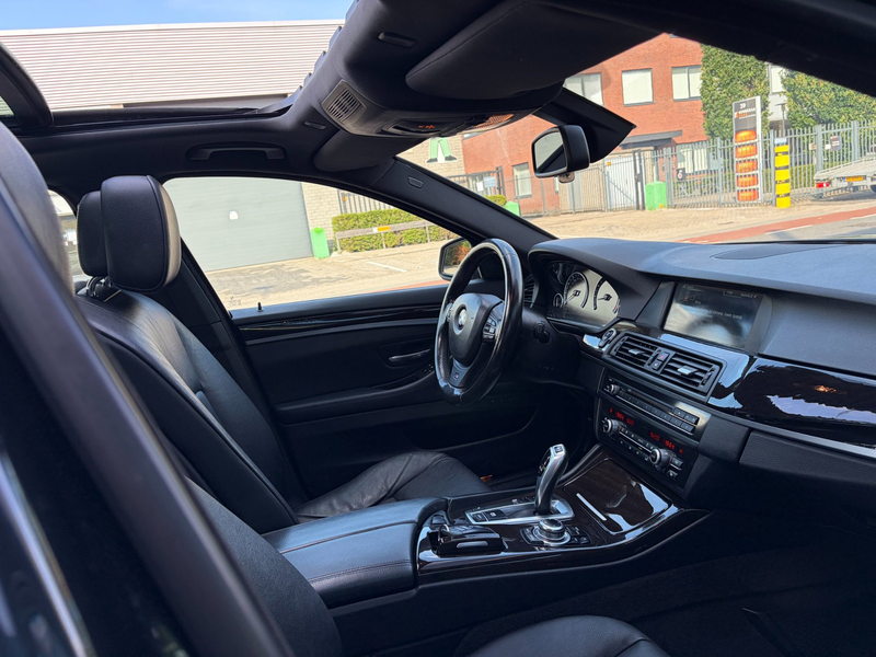 BMW 535 5-serie 535i High Executive / M-Pakket / Leder / A — photo 12