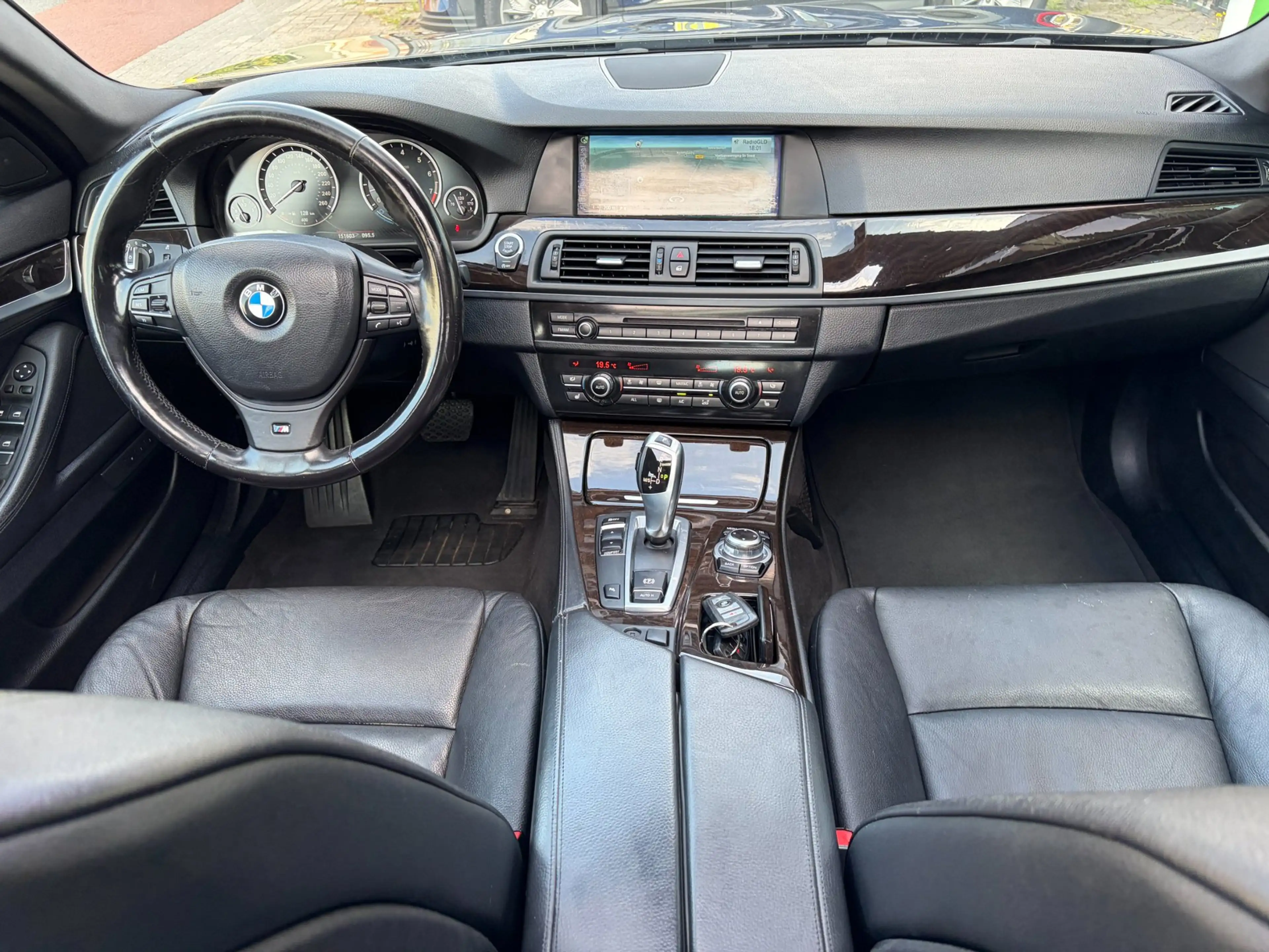 BMW 535 5-serie 535i High Executive / M-Pakket / Leder / A — photo 9