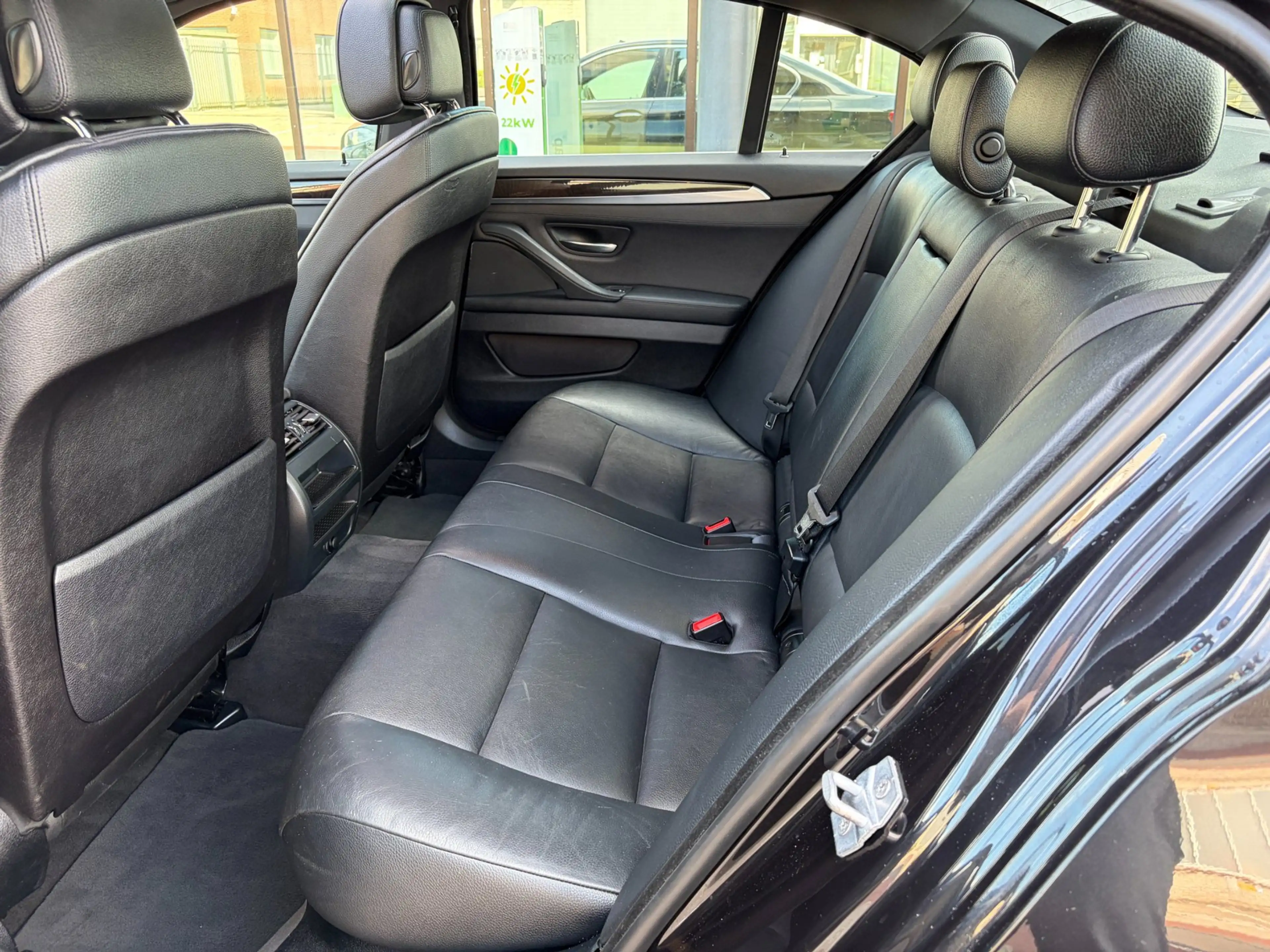 BMW 535 5-serie 535i High Executive / M-Pakket / Leder / A — photo 13
