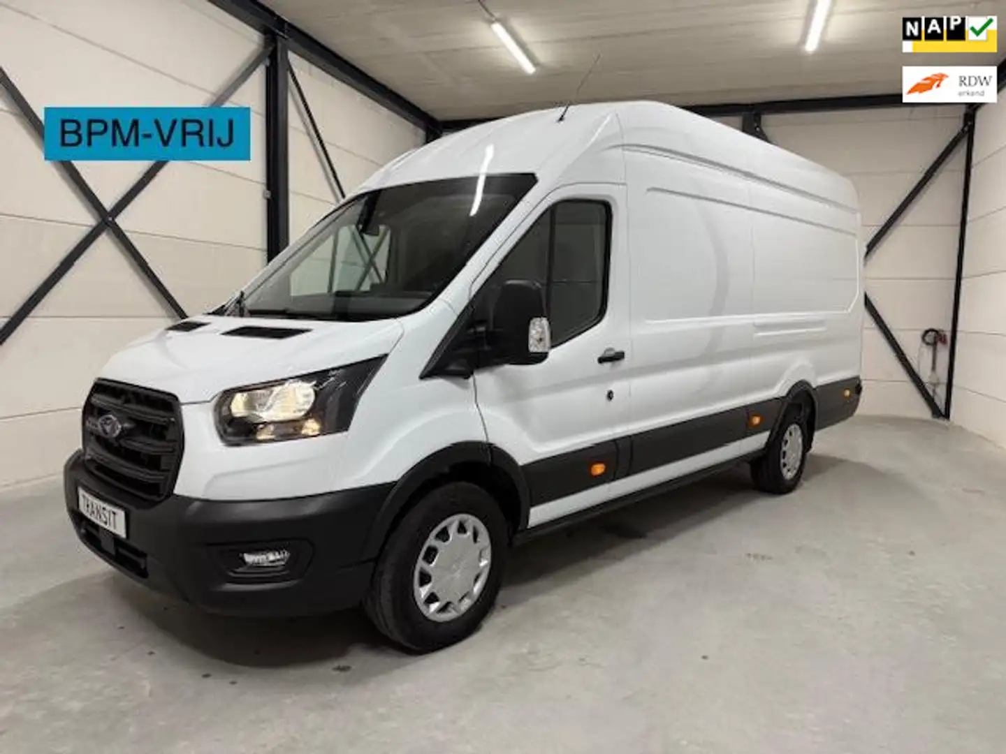 Ford Transit 350 2.0 TDCI L4H3 Trend RWD 105 Pk Handgeschakeld. Wit - 1