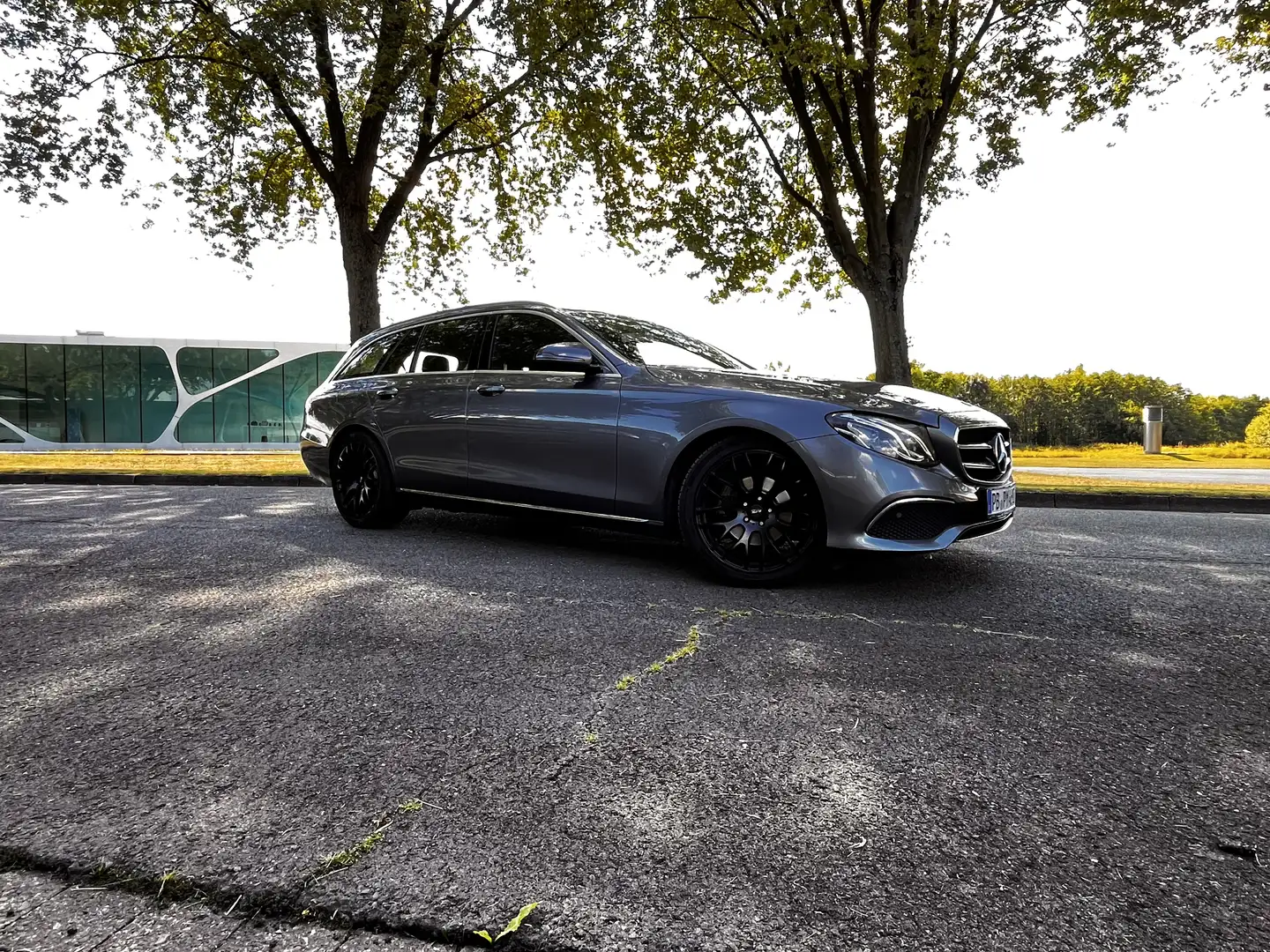 Mercedes-Benz E 220 d T 9G-TRONIC - 2