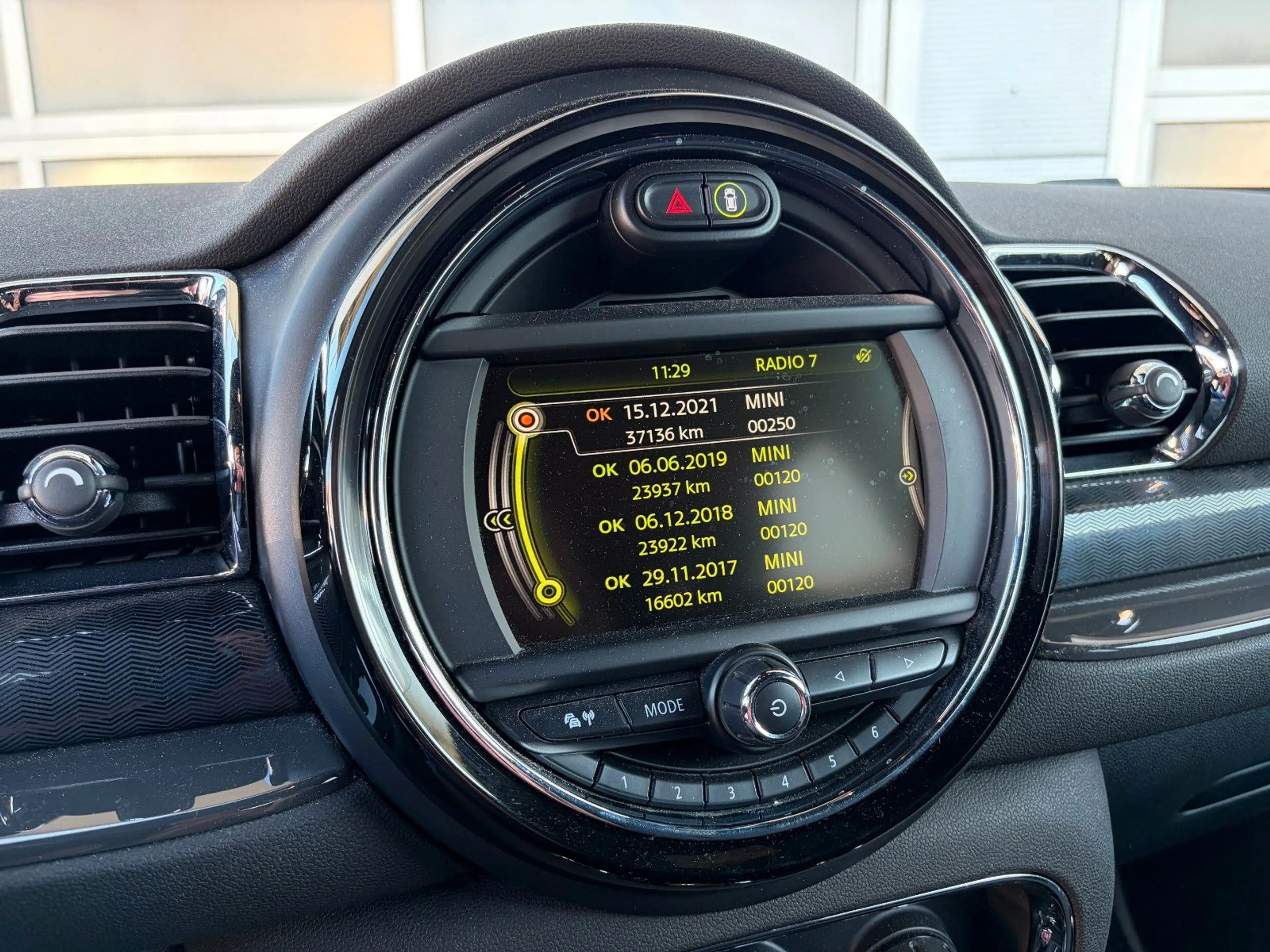 MINI One D Clubman DE-FZG. KLIMAAUTO SHZ PDC 17" ALU — photo 13