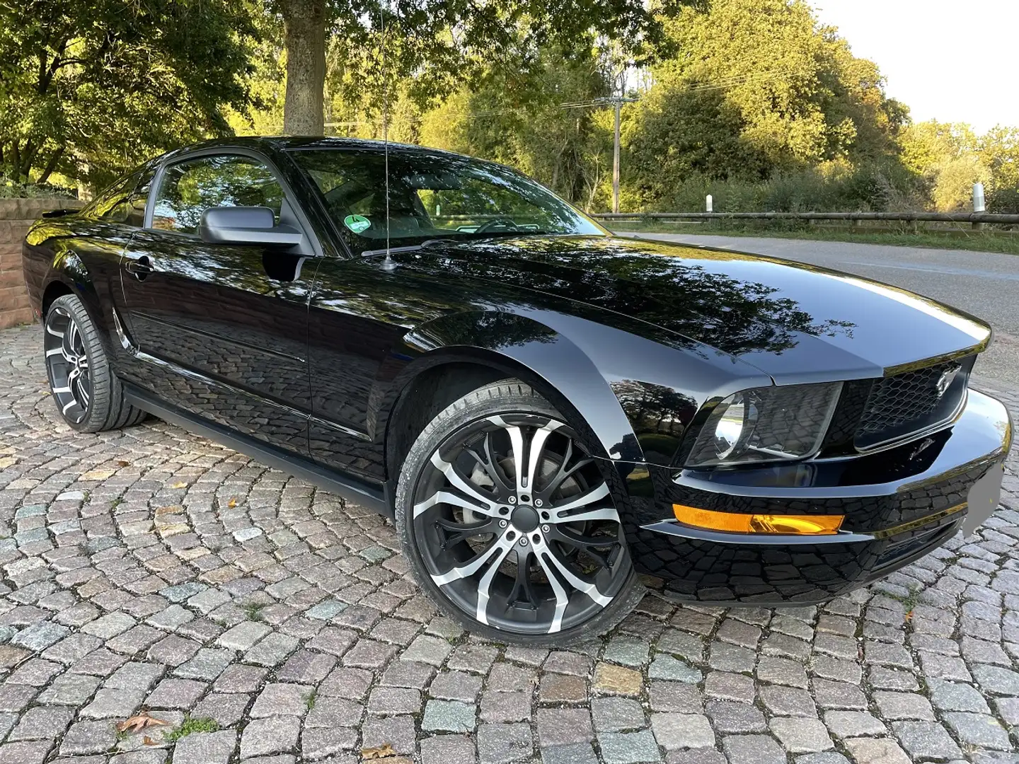 Ford Mustang V6 ESS PREMIUM 204 AUTO Negru - 2