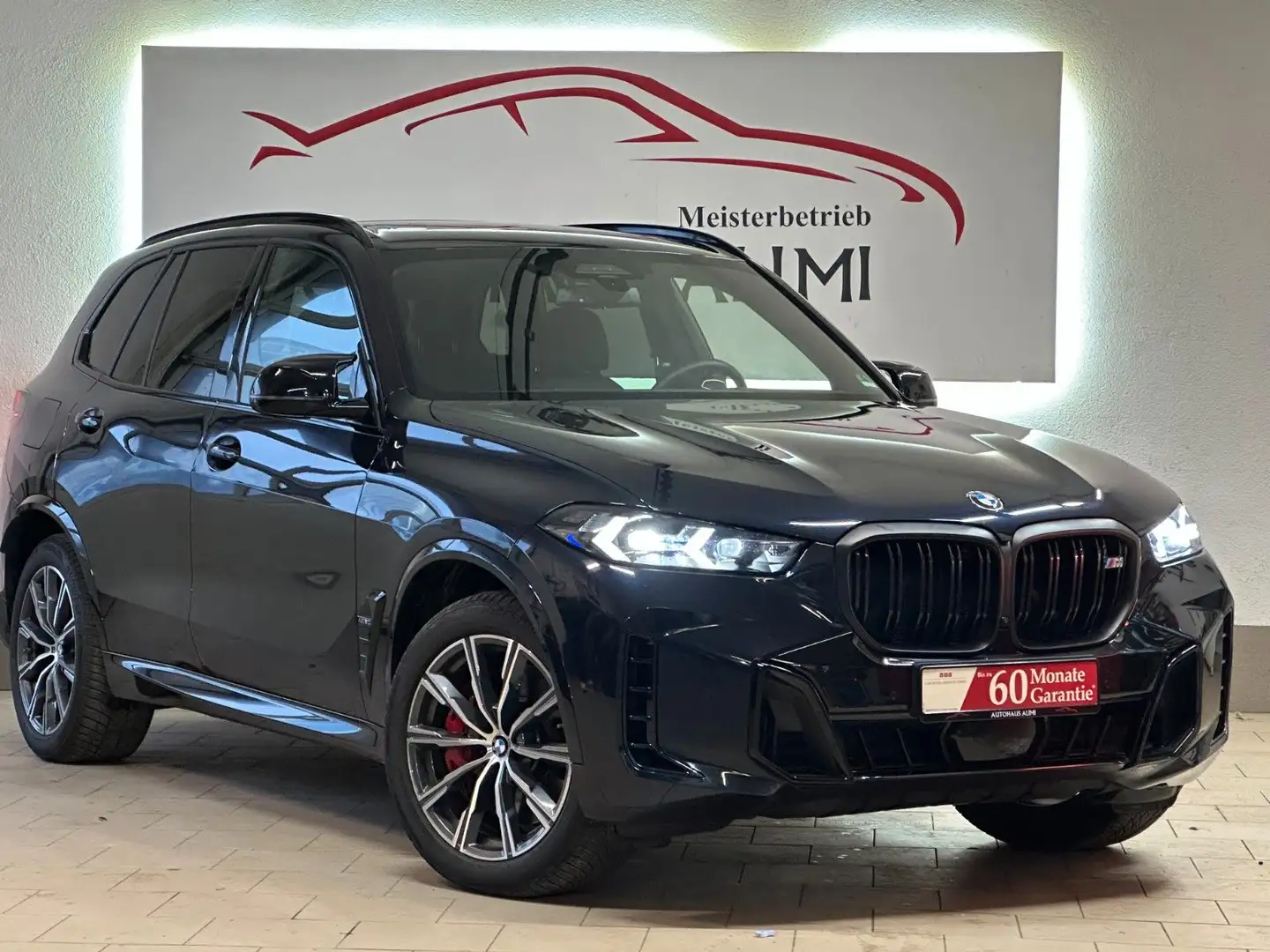 BMW X5 M60 i xDrive PanoSkyL*AHK*IntegralLenkung Schwarz - 1