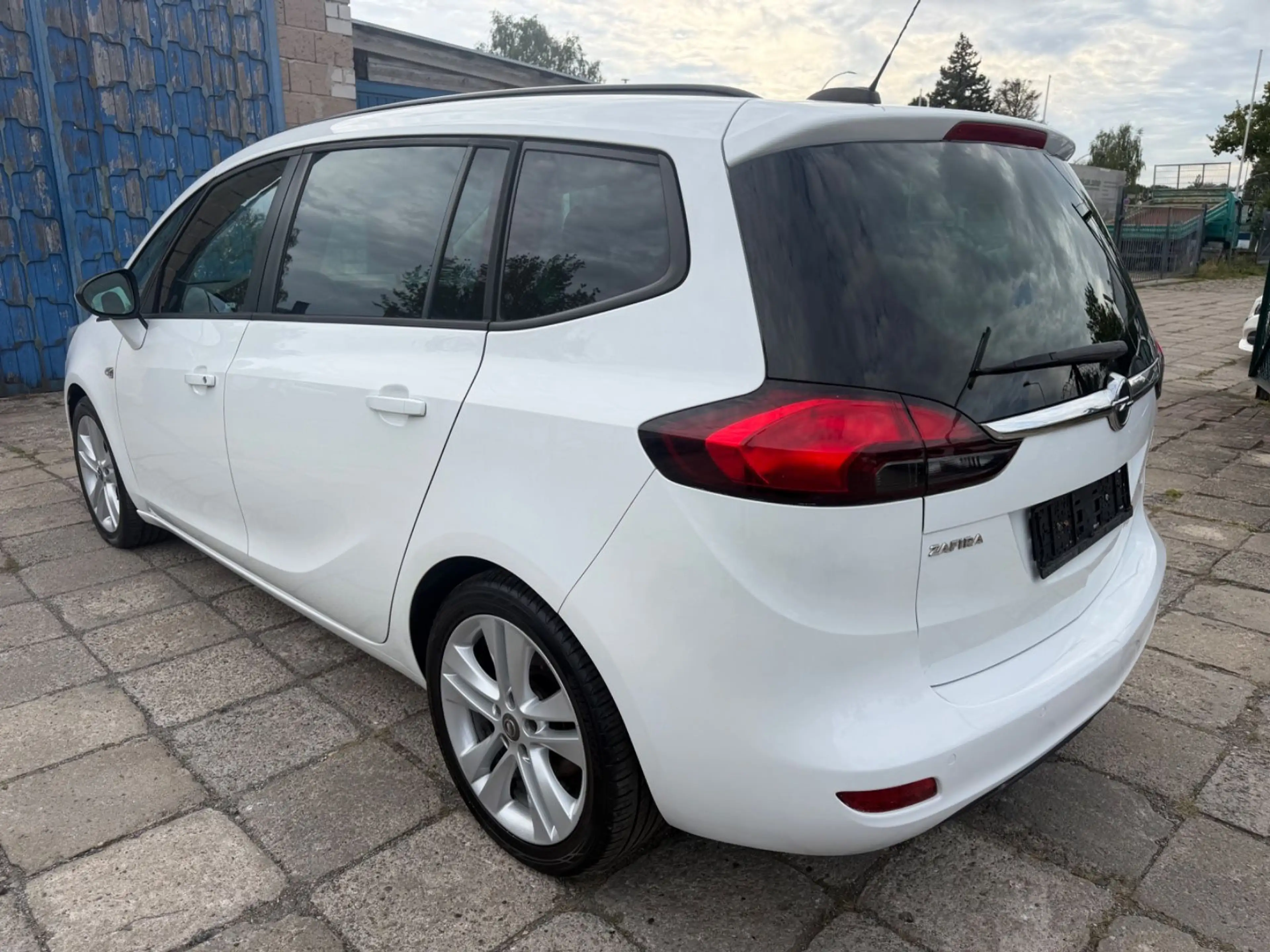 Opel Zafira C Edition*1.BESITZ*SCHECKHEFT*7 SITZE — photo 3